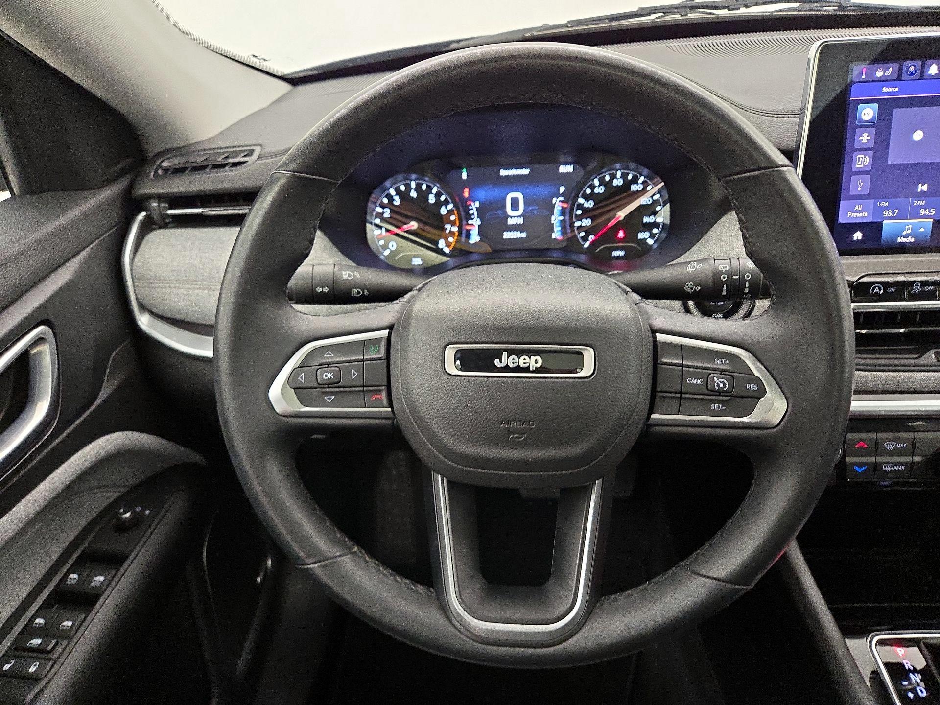Thumbnail: 2022 Jeep Compass - 10