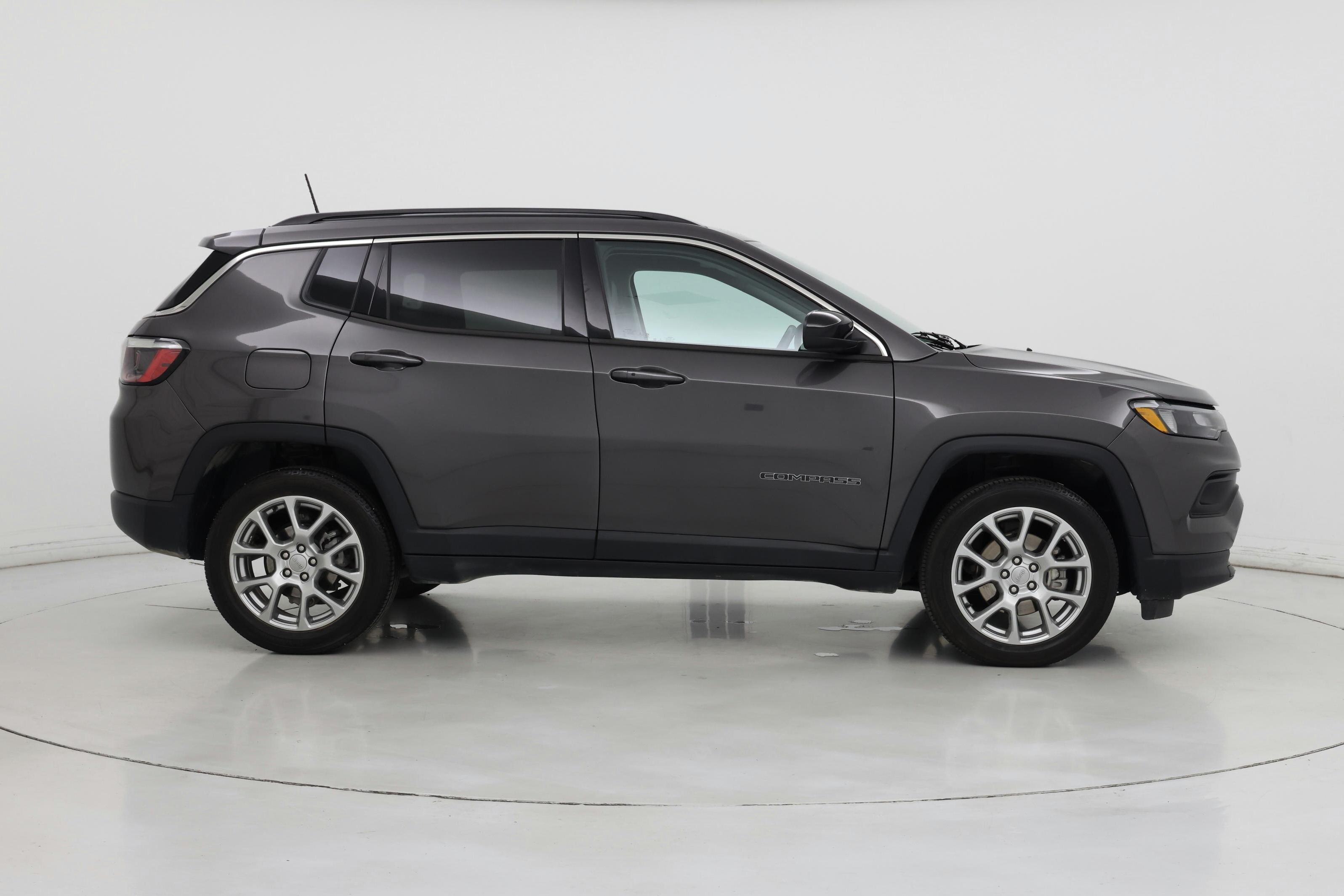 Thumbnail: 2022 Jeep Compass - 7