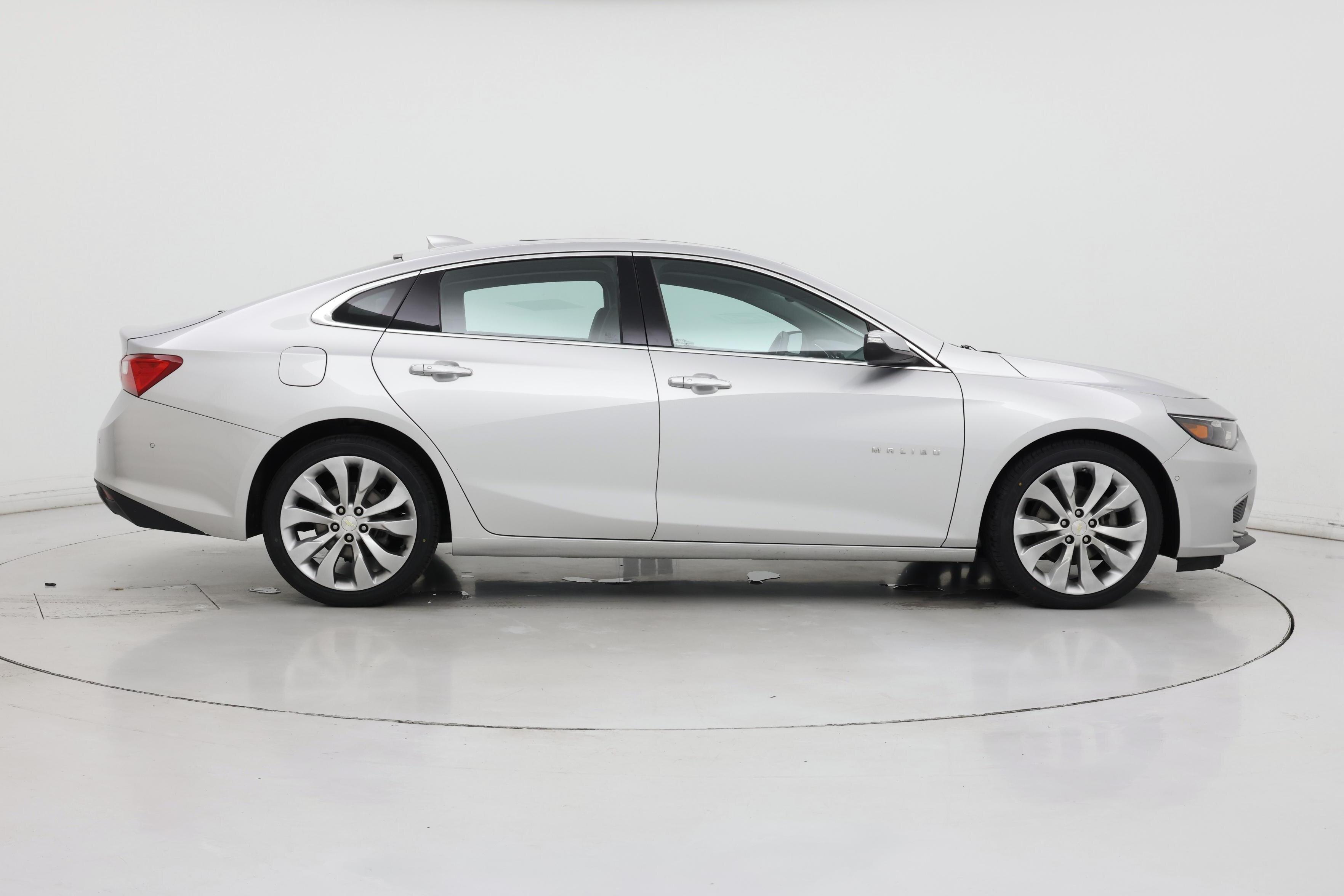 Thumbnail: 2017 Chevrolet Malibu - 7