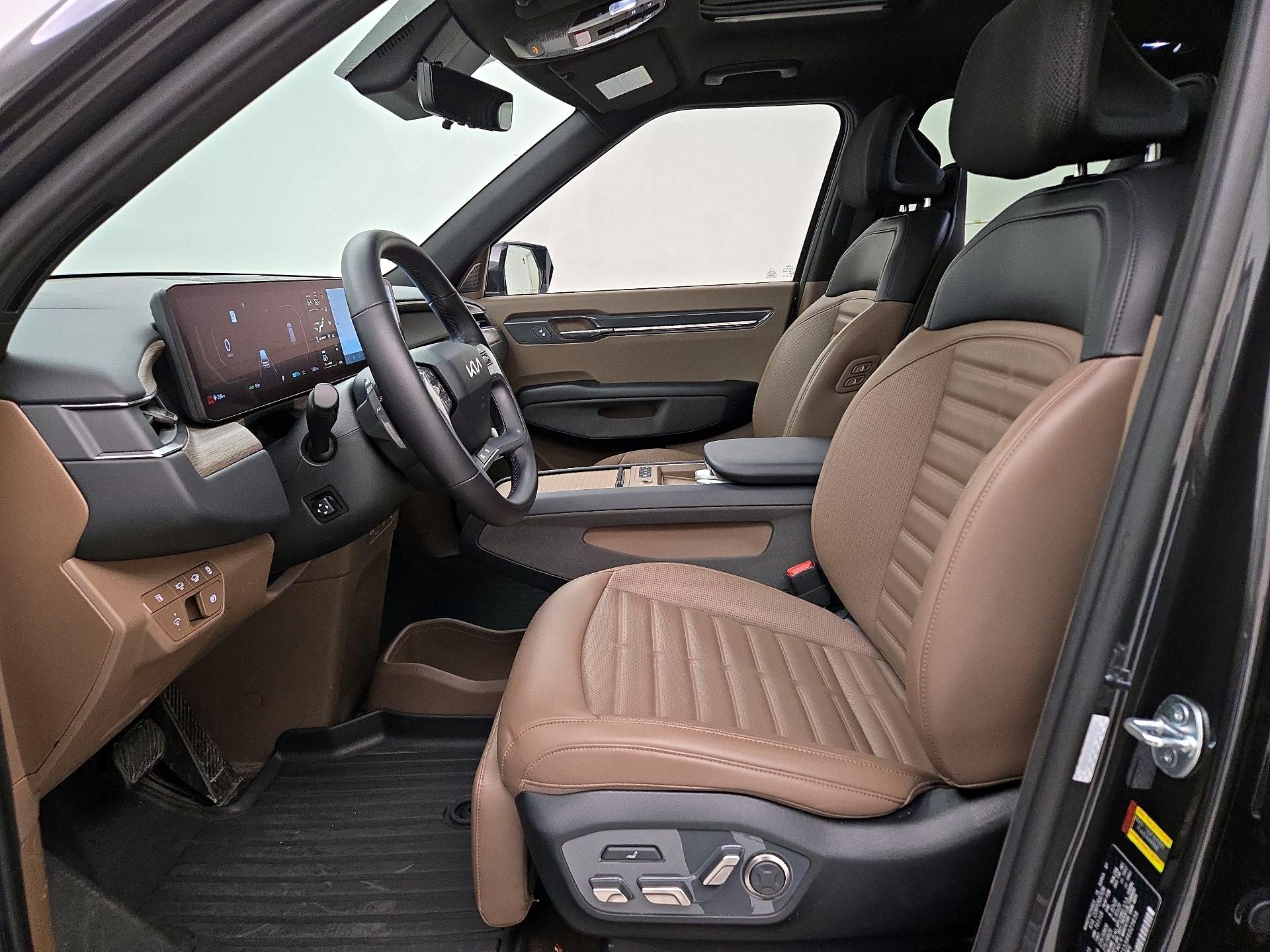 Thumbnail: 2024 Kia EV9 - 11