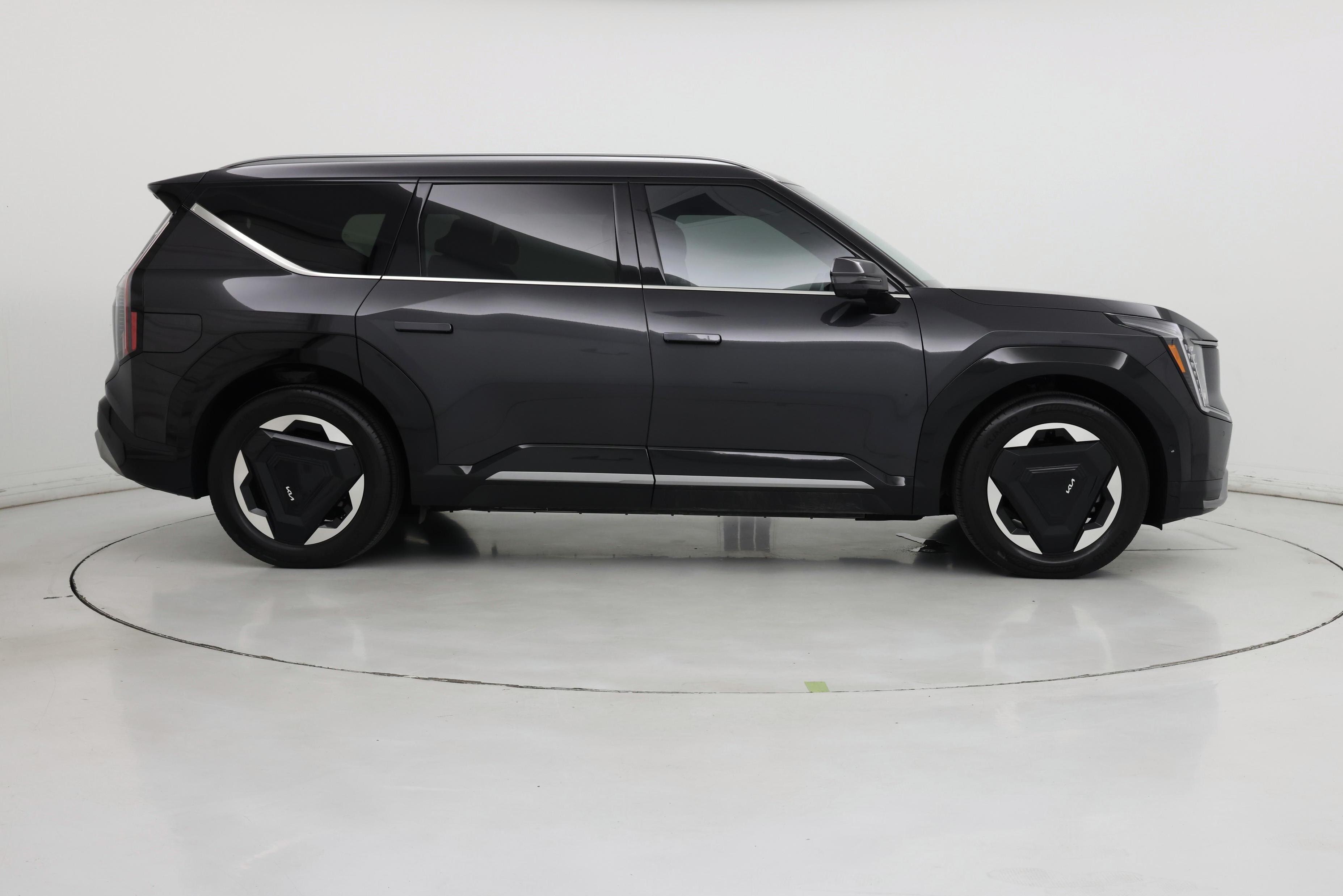 Thumbnail: 2024 Kia EV9 - 7