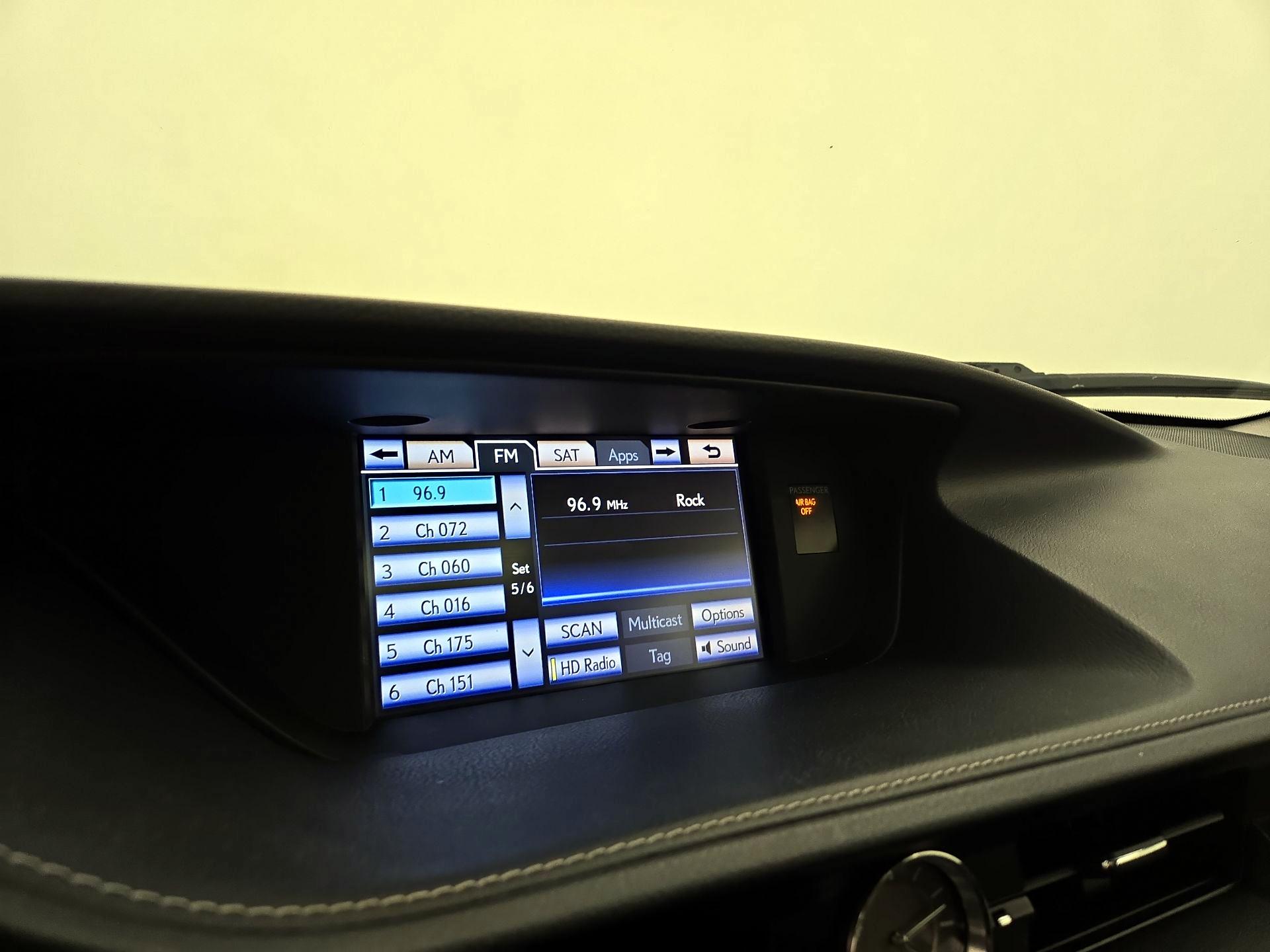 Thumbnail: 2013 Lexus ES - 16