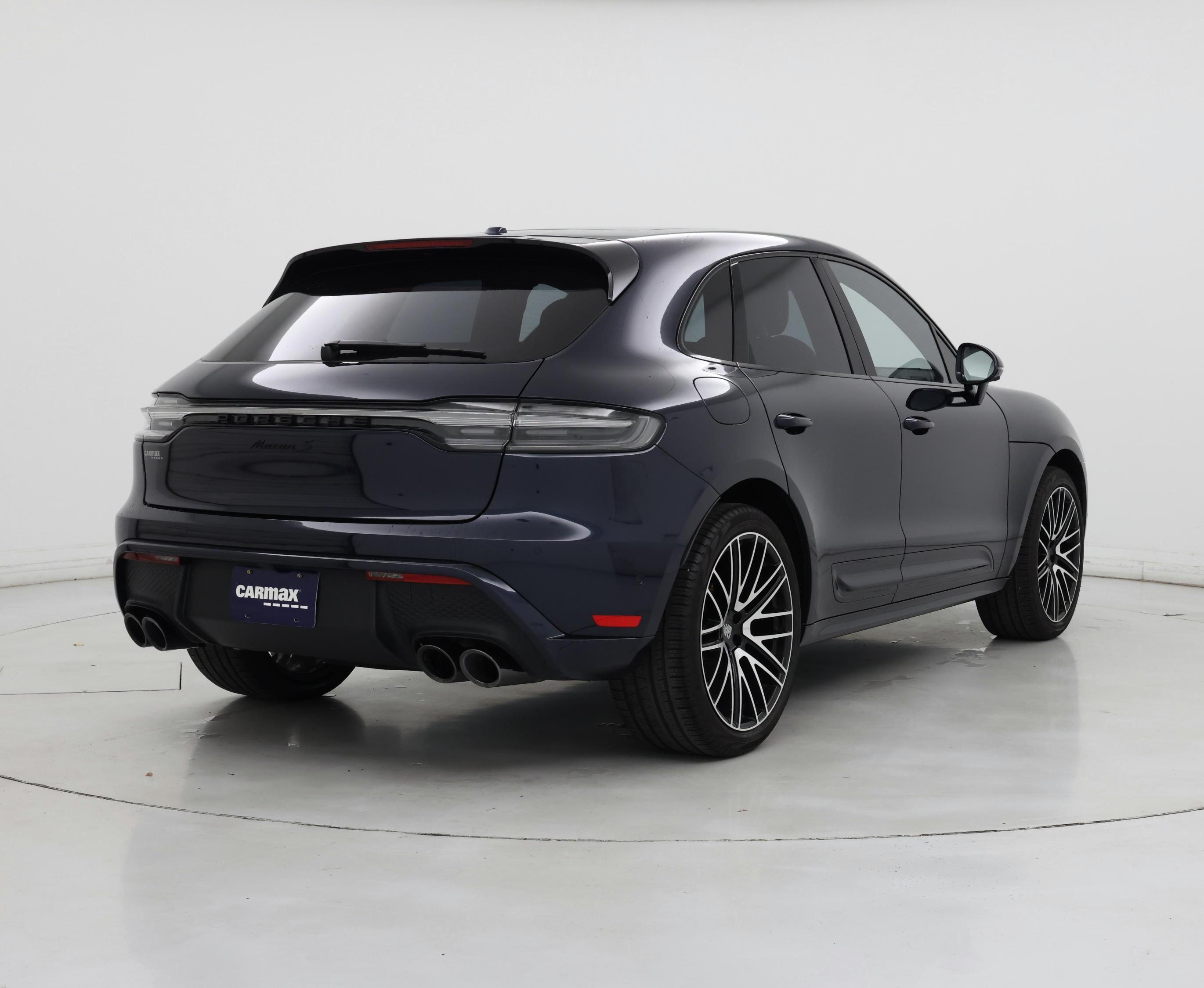 Thumbnail: 2023 Porsche Macan - 8