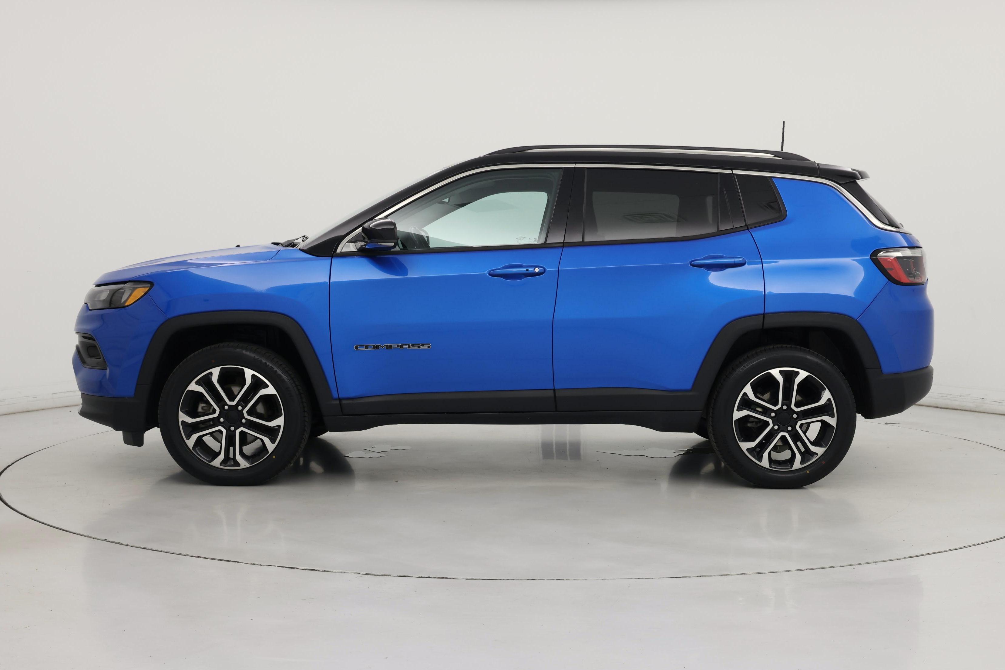 Thumbnail: 2022 Jeep Compass - 3