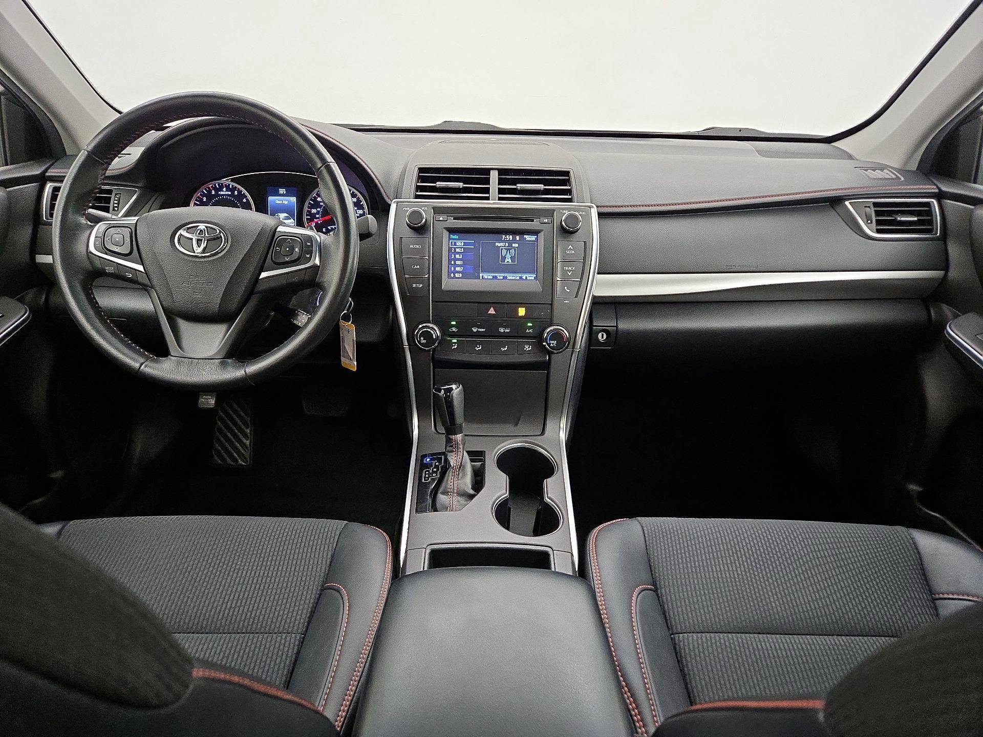 Thumbnail: 2017 Toyota Camry - 9