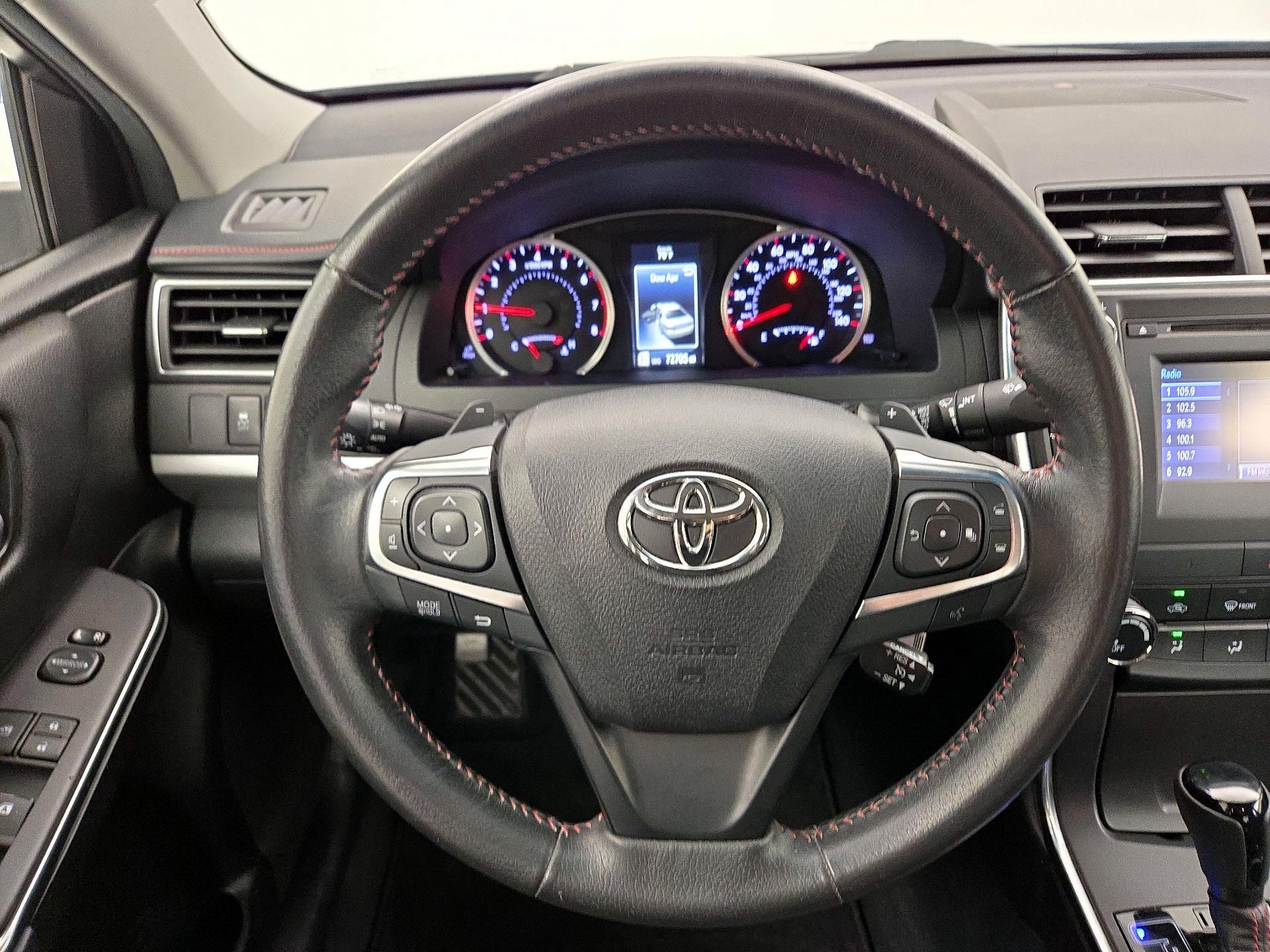 Thumbnail: 2017 Toyota Camry - 10