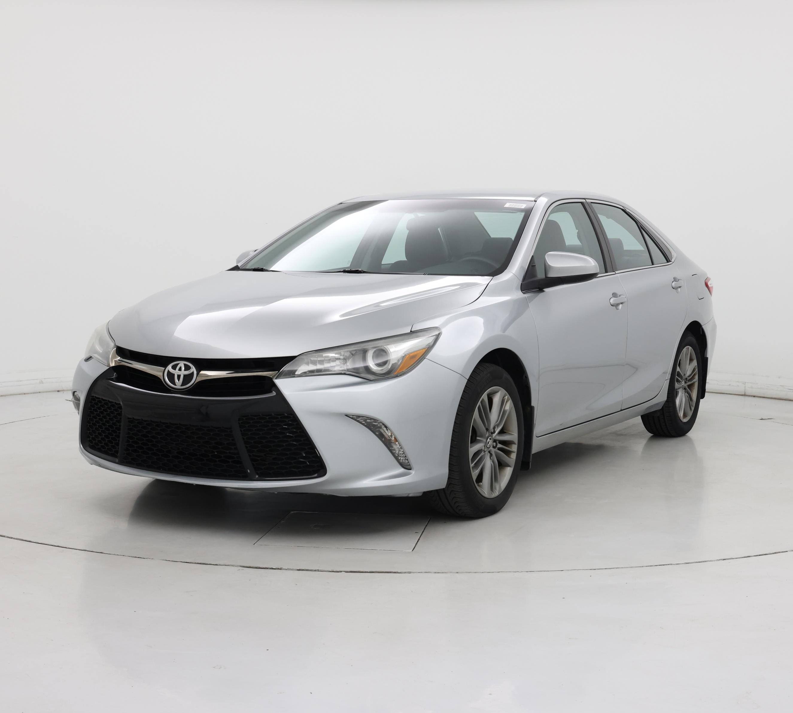 Thumbnail: 2017 Toyota Camry - 4