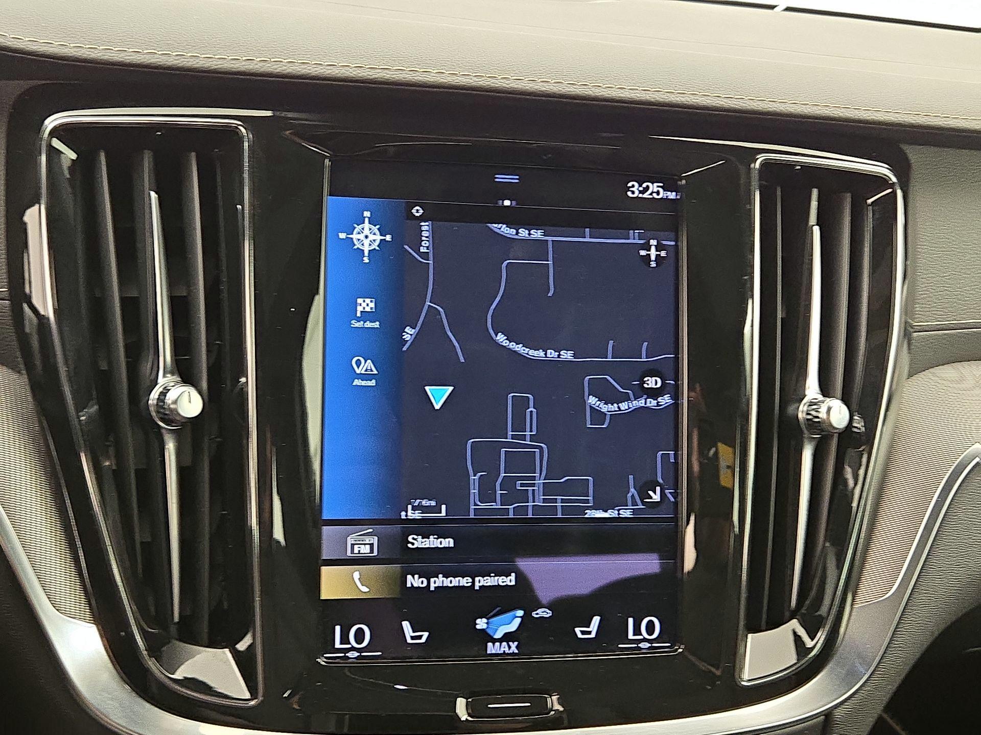 Thumbnail: 2021 Volvo S60 - 14