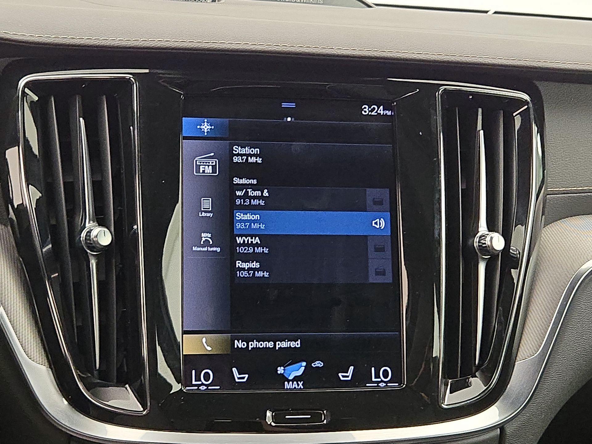 Thumbnail: 2021 Volvo S60 - 16