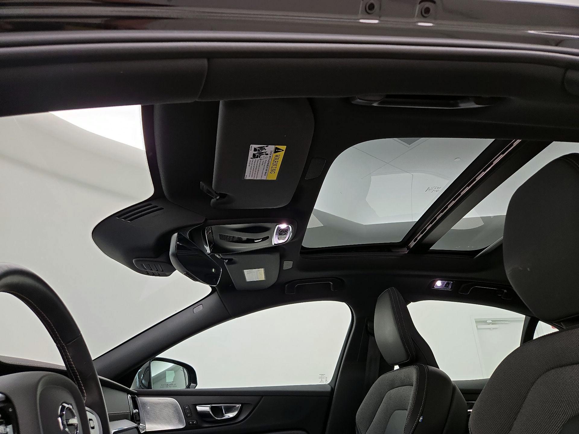 Thumbnail: 2021 Volvo S60 - 20
