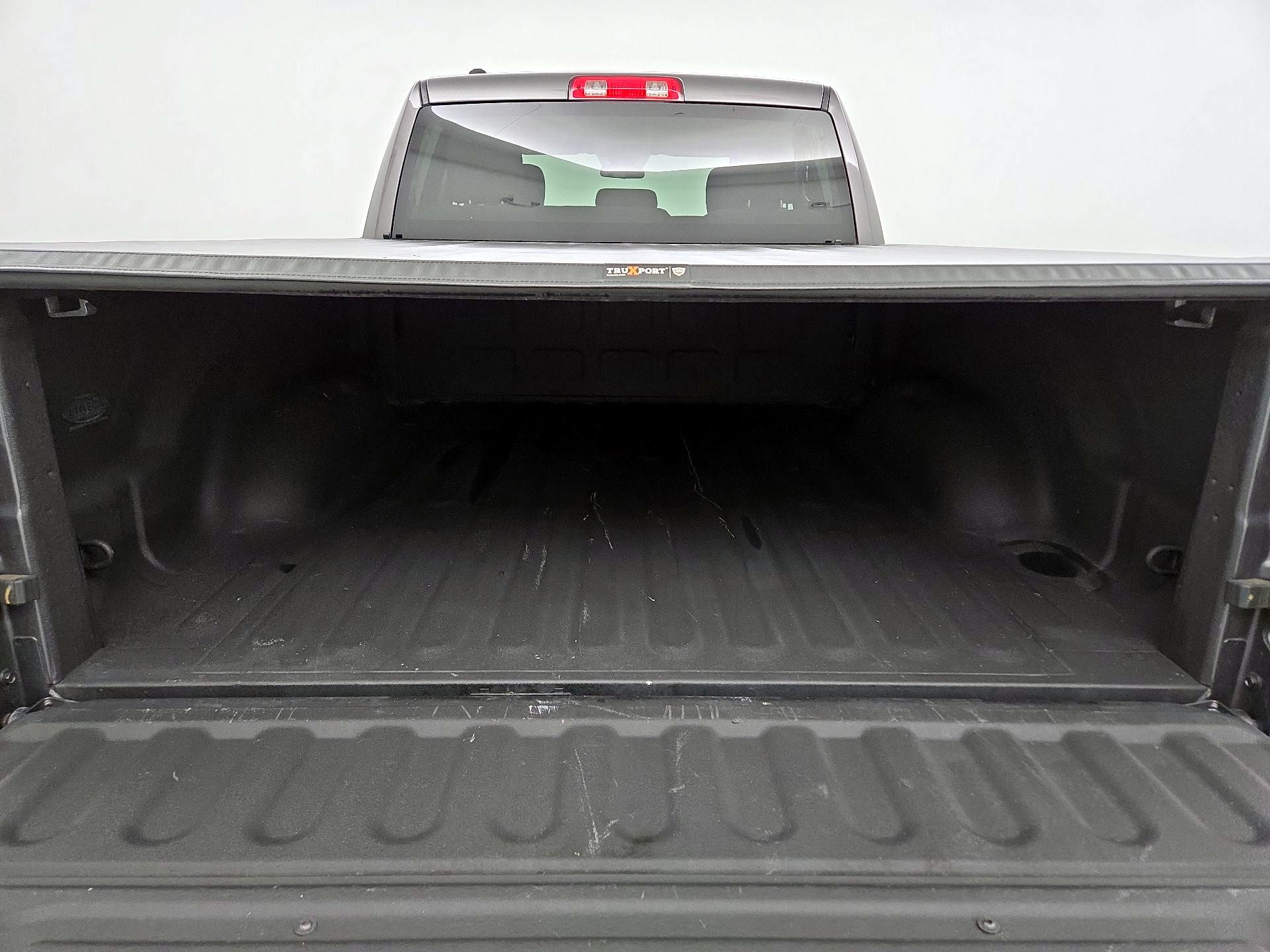 Thumbnail: 2019 RAM 1500 Classic - 20