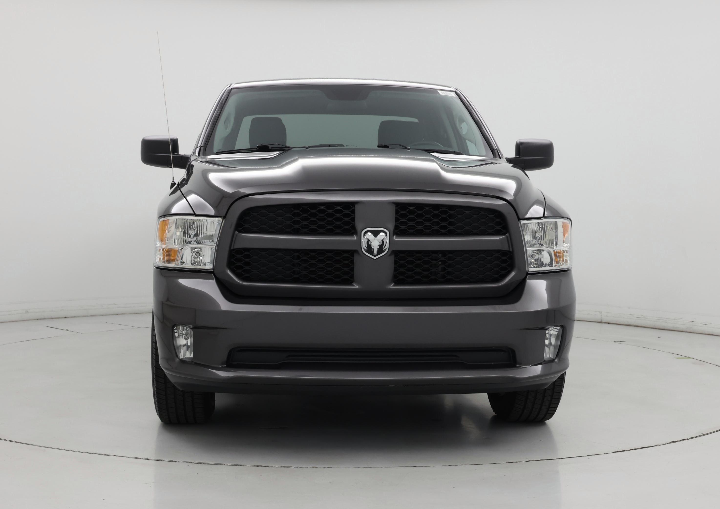 Thumbnail: 2019 RAM 1500 Classic - 5