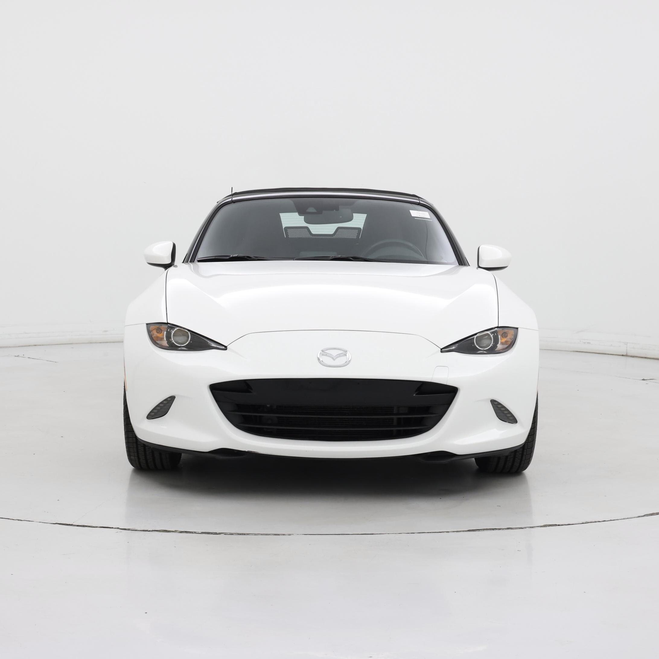 Thumbnail: 2019 Mazda MX-5 Miata - 5