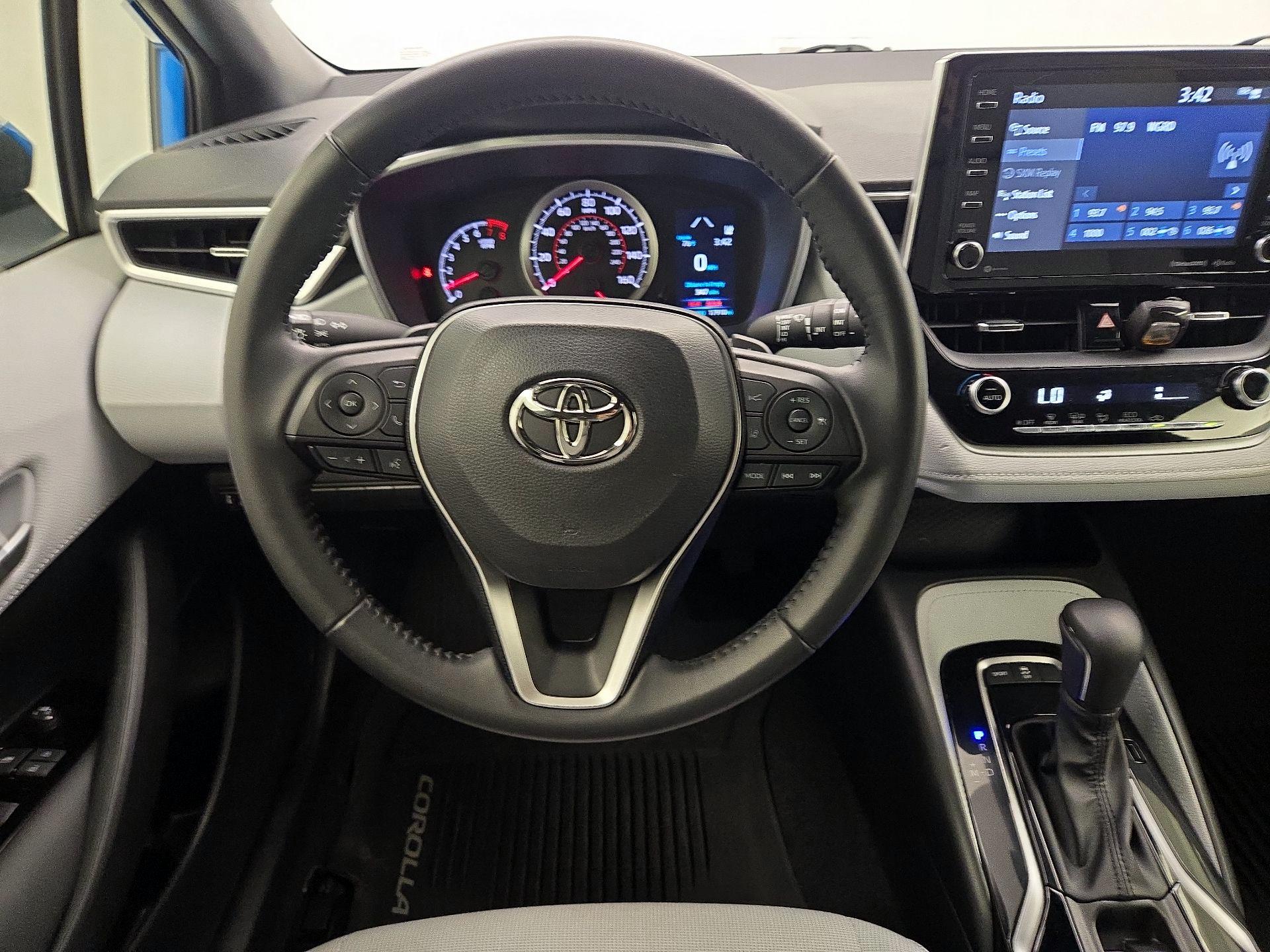 Thumbnail: 2022 Toyota Corolla - 10