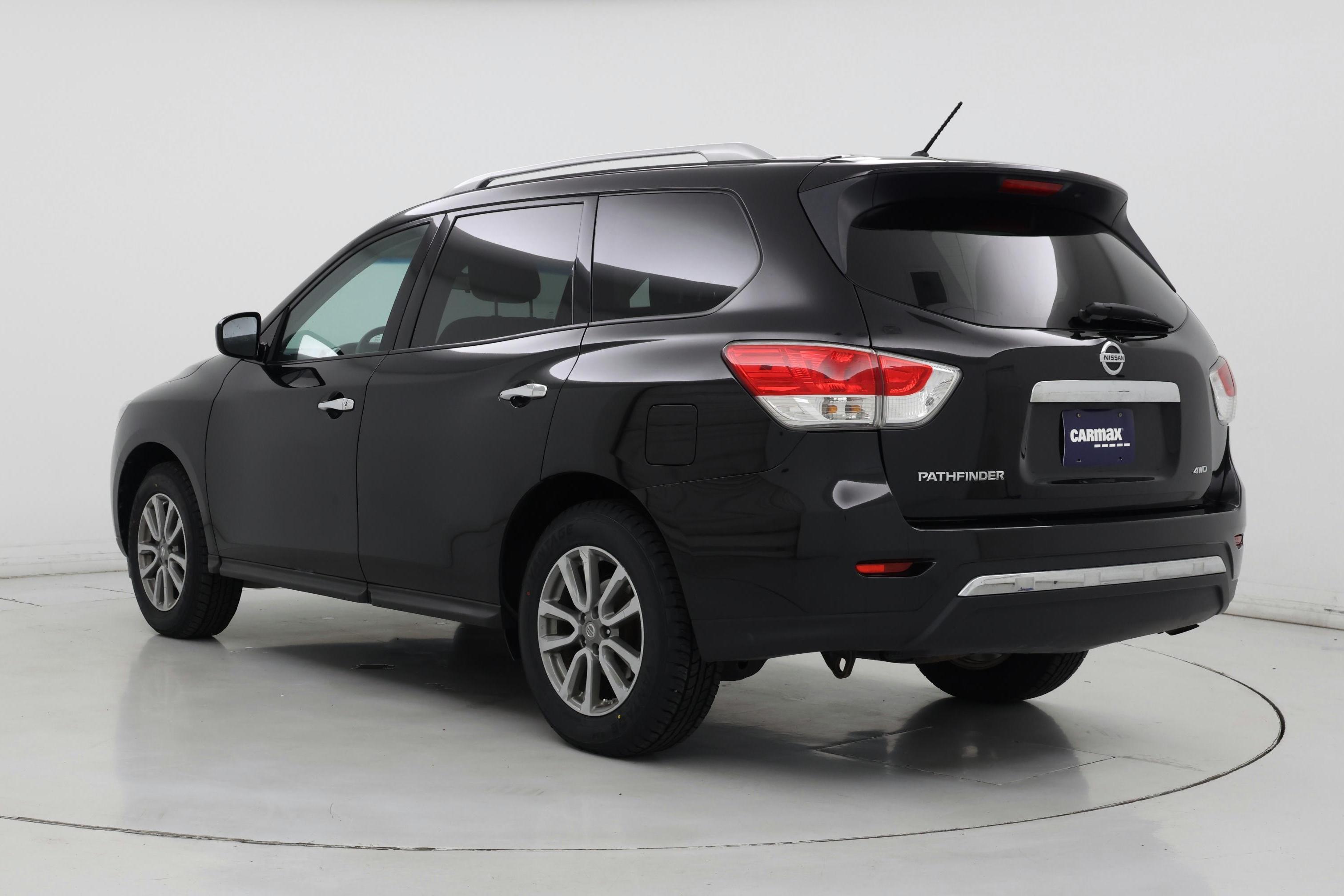 Thumbnail: 2016 Nissan Pathfinder - 2