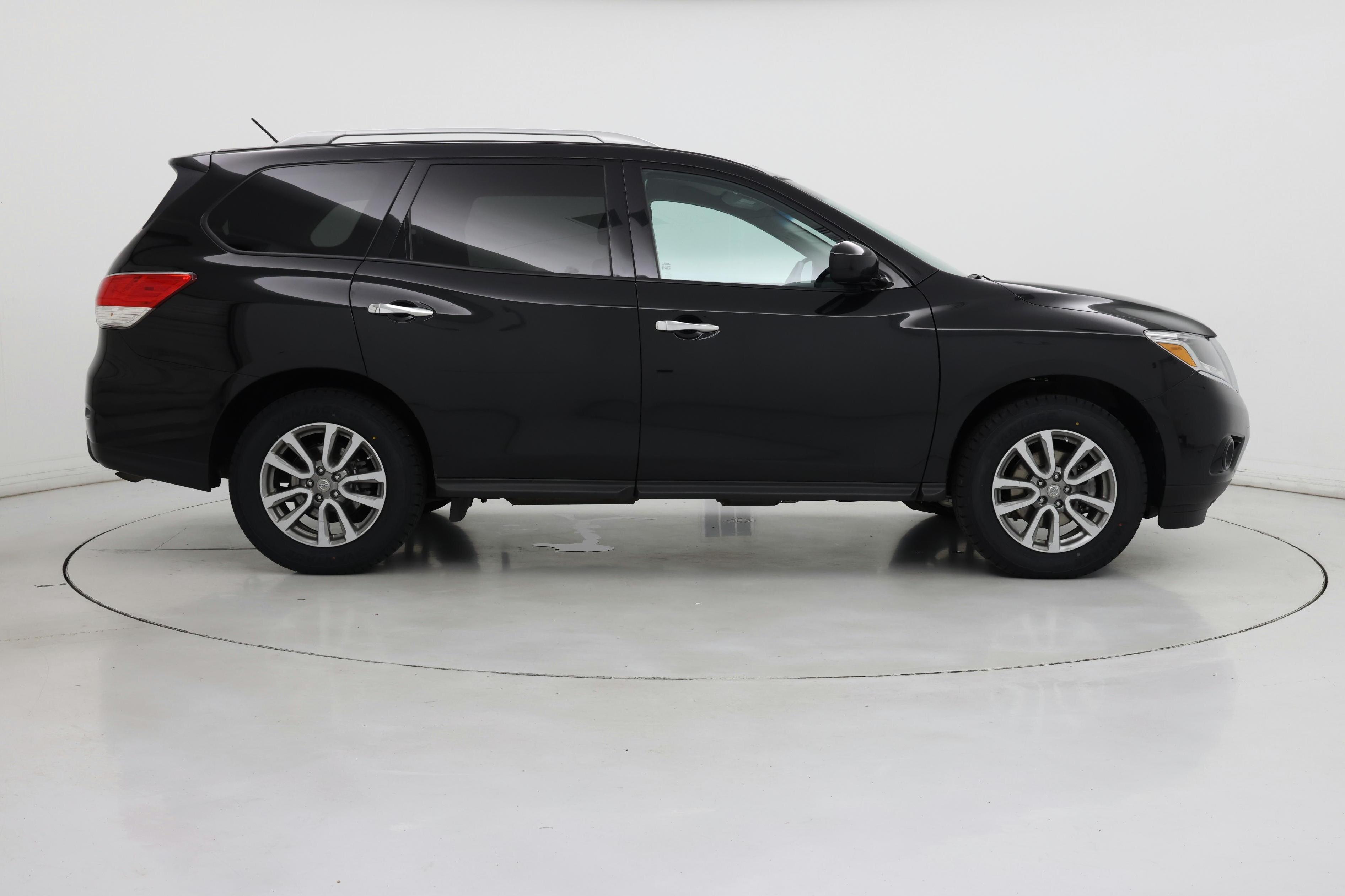 Thumbnail: 2016 Nissan Pathfinder - 7