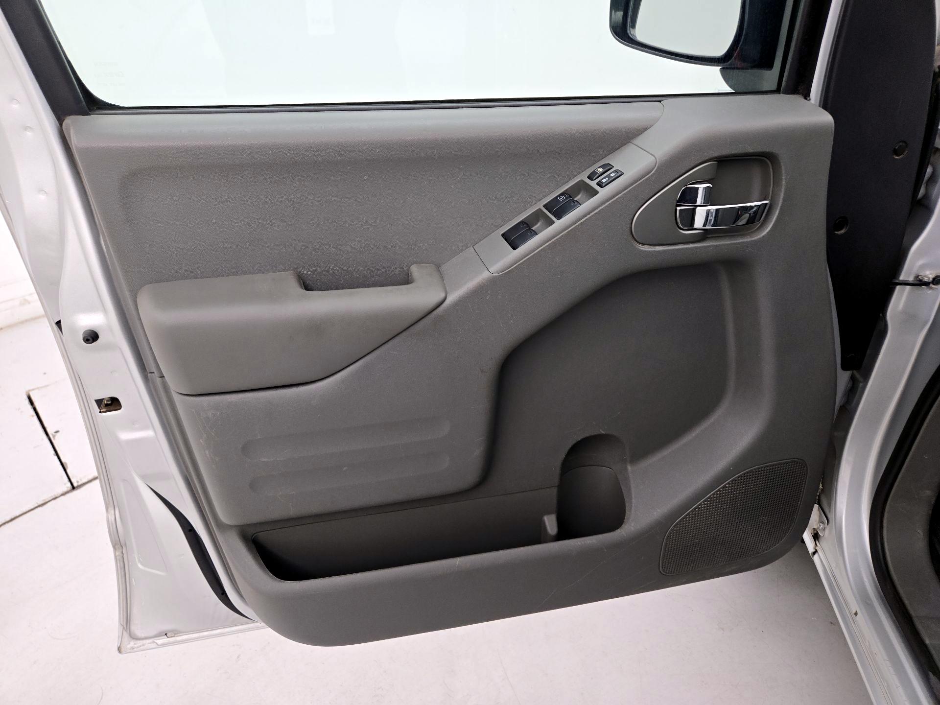 Thumbnail: 2019 Nissan Frontier - 12