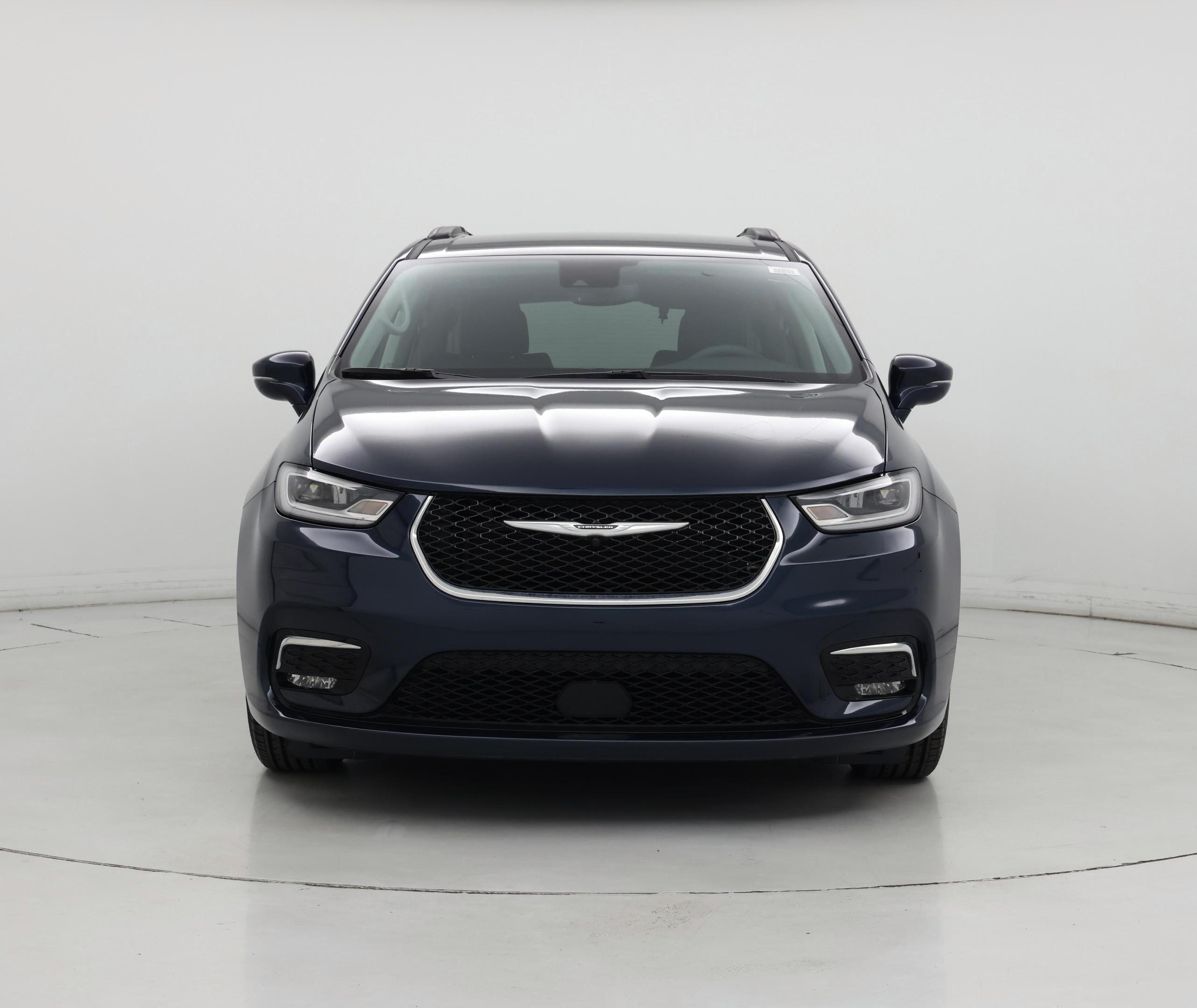 Thumbnail: 2022 Chrysler Pacifica - 5