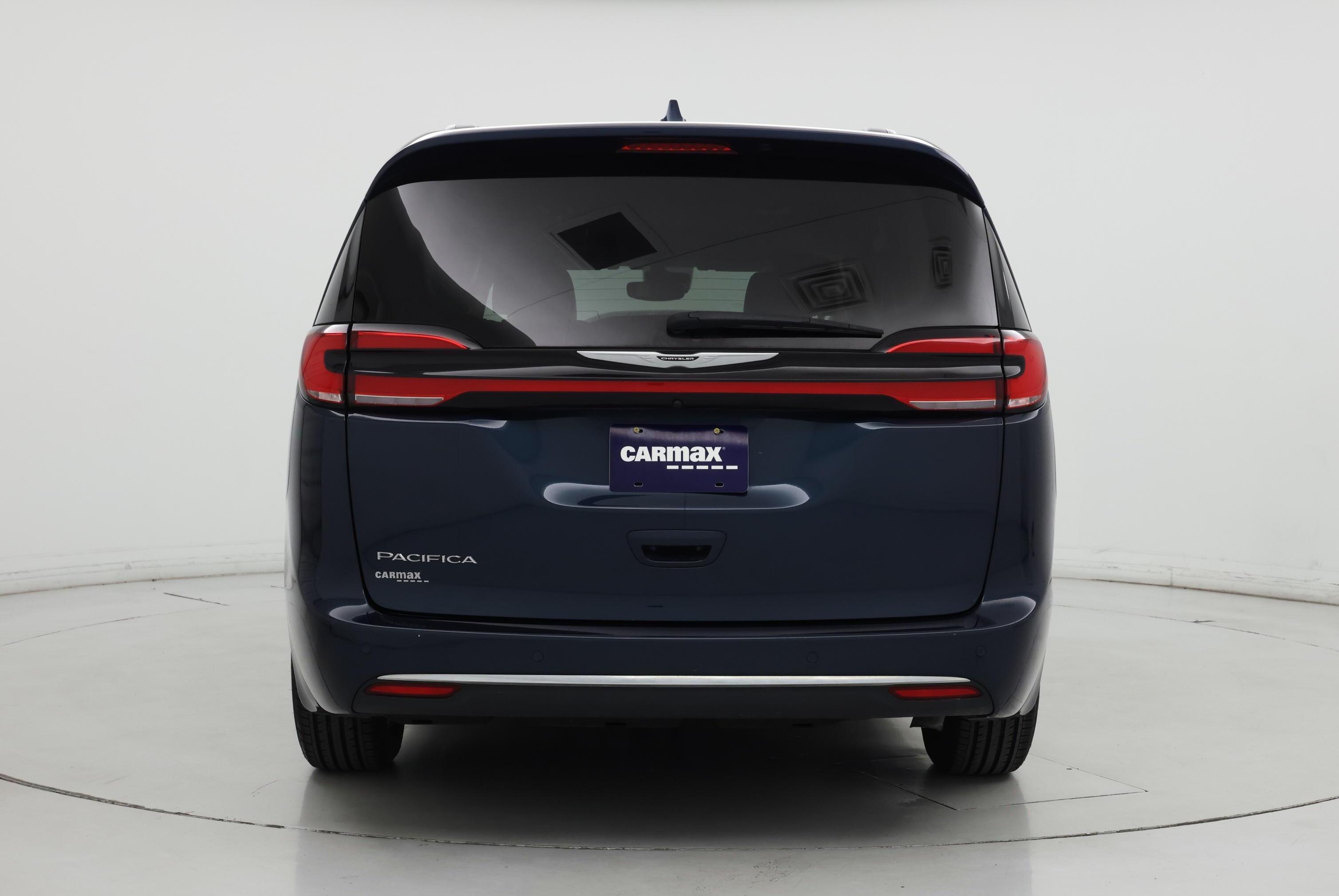 Thumbnail: 2022 Chrysler Pacifica - 6