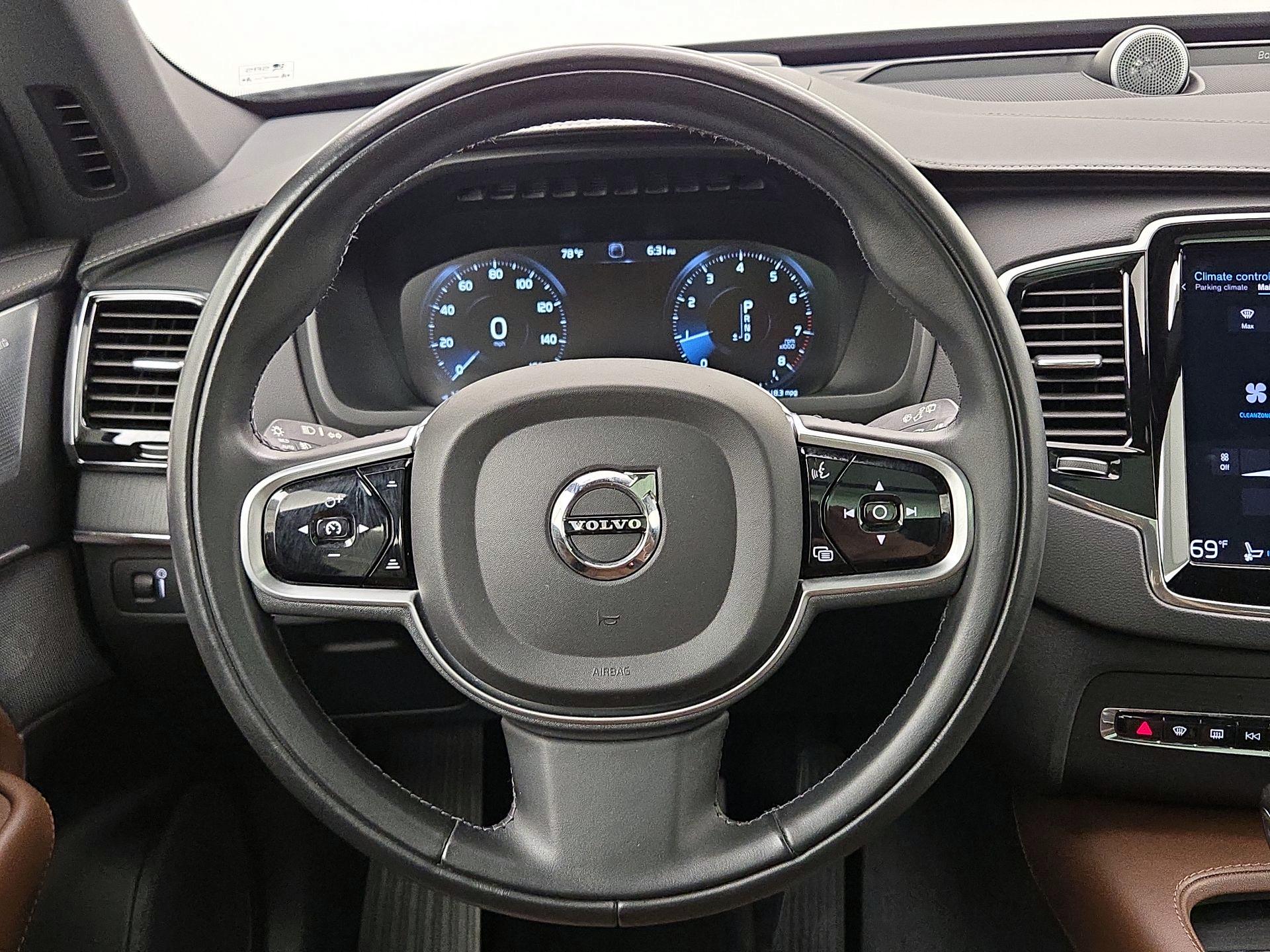 Thumbnail: 2021 Volvo XC90 - 10