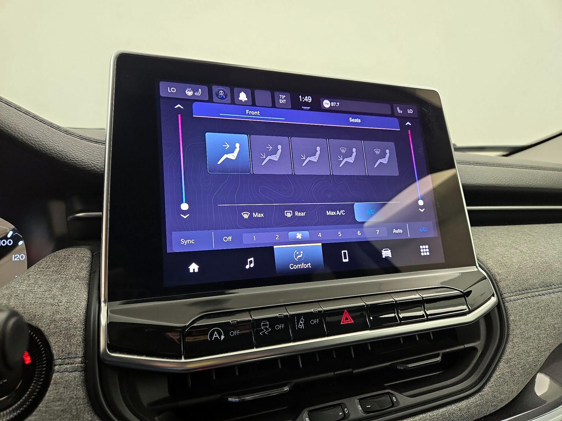 Thumbnail: 2022 Jeep Compass - 16