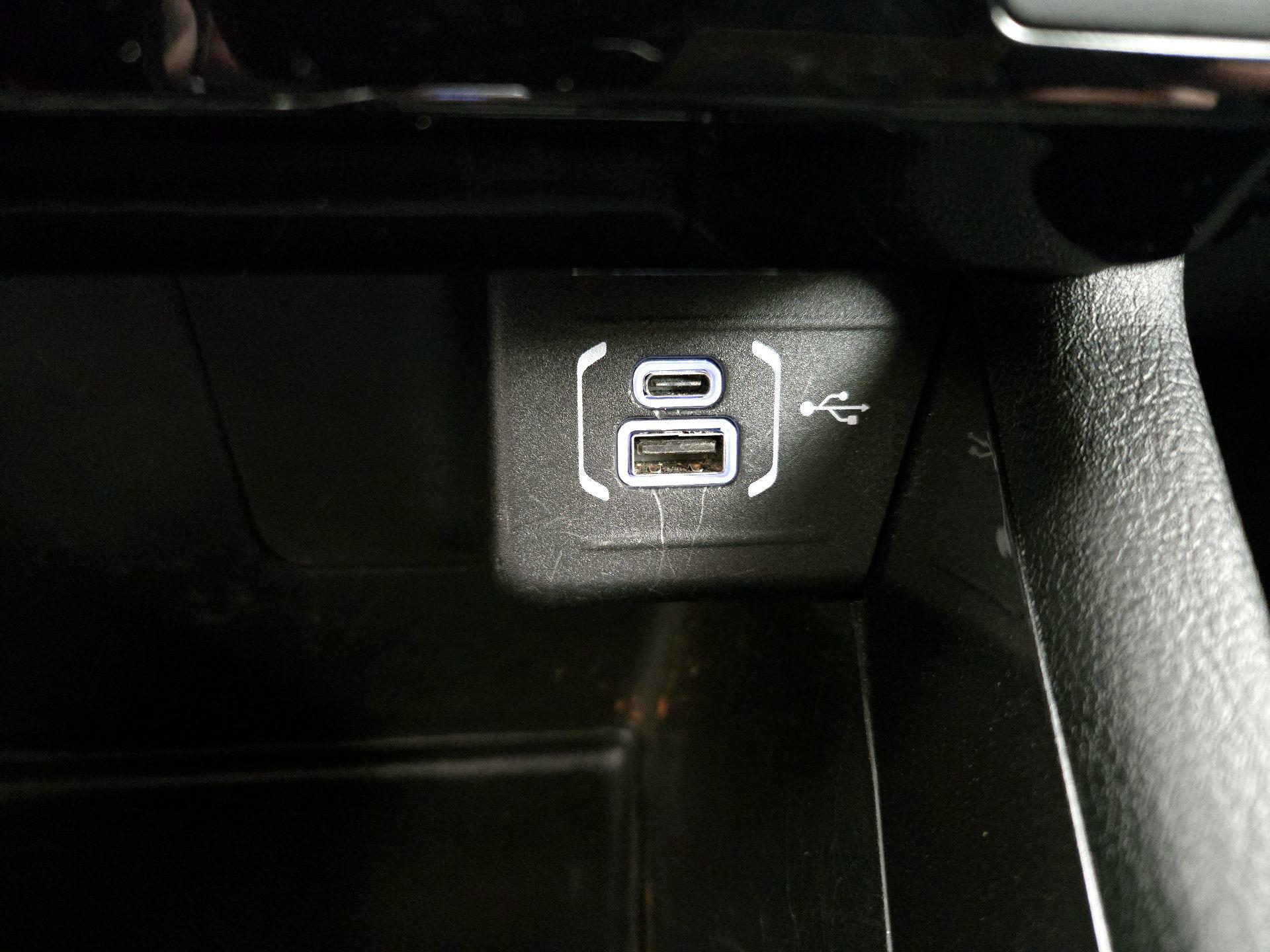 Thumbnail: 2022 Jeep Compass - 18