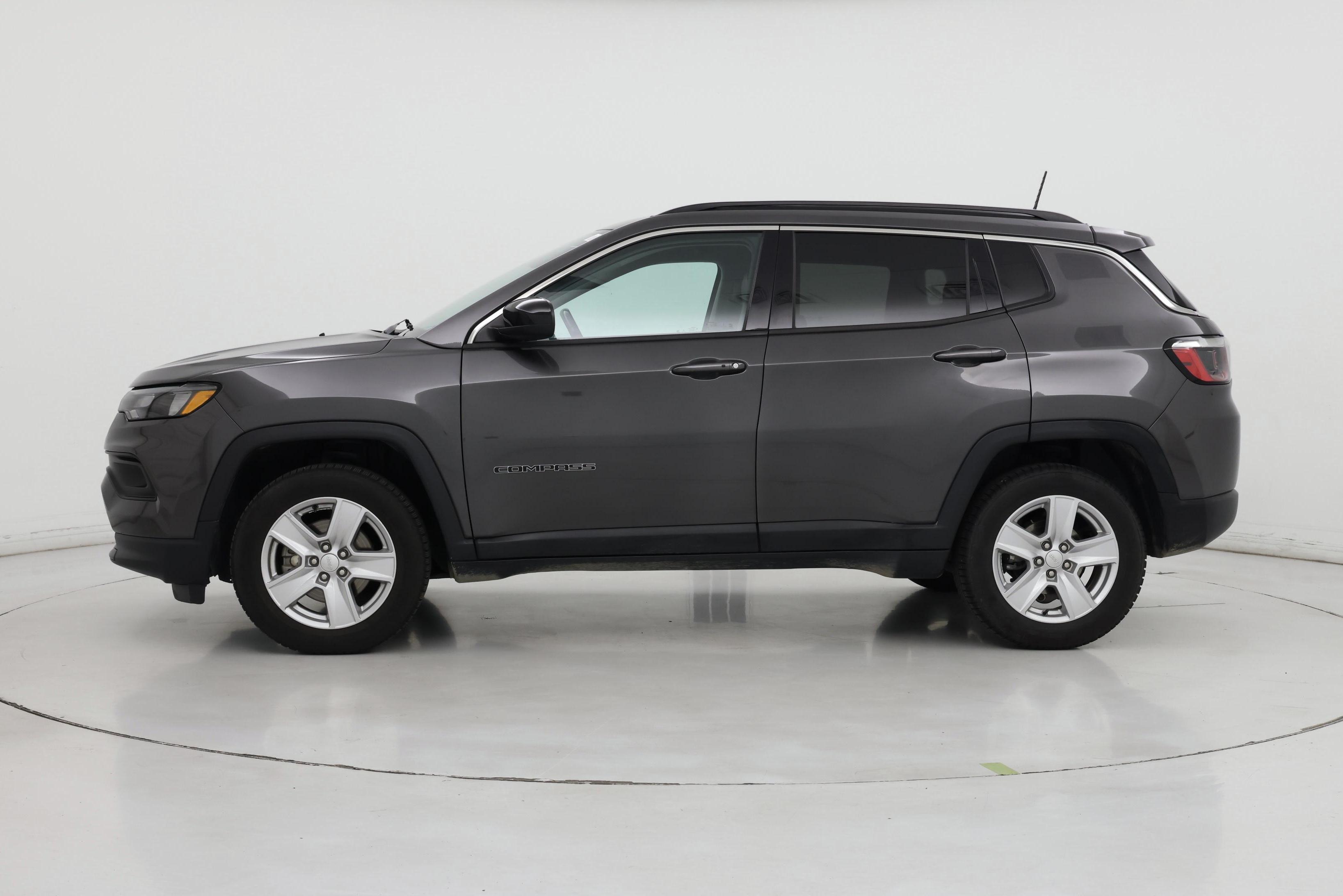 Thumbnail: 2022 Jeep Compass - 3