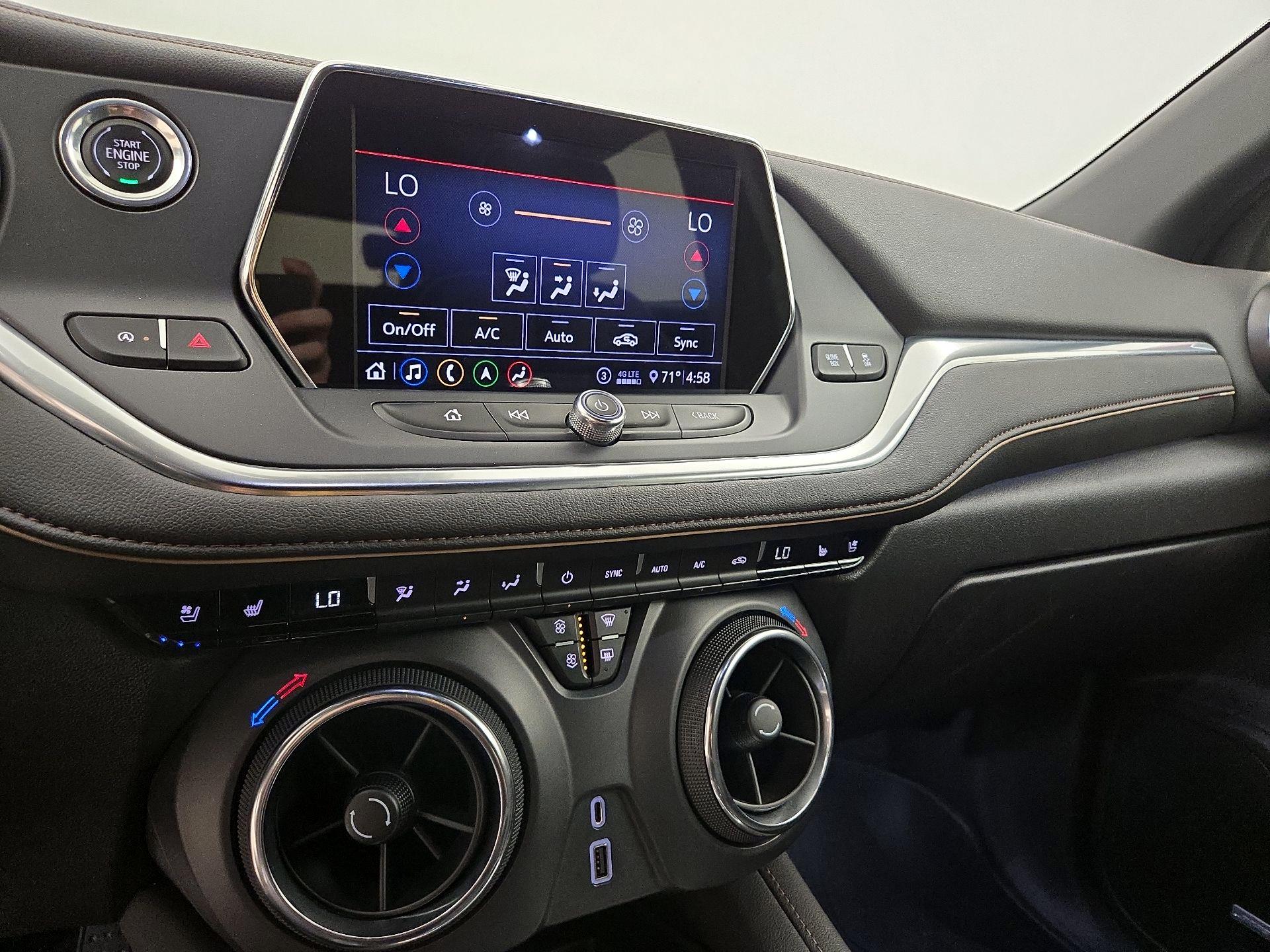Thumbnail: 2020 Chevrolet Blazer - 17