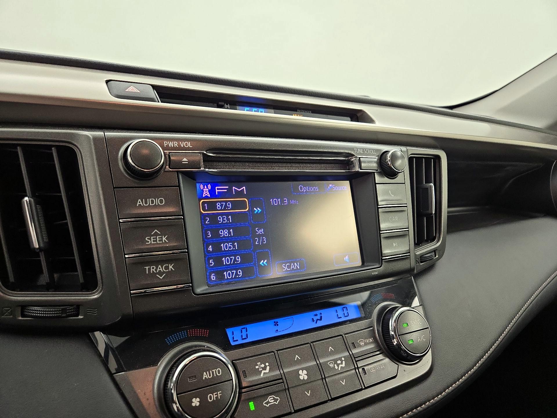 Thumbnail: 2013 Toyota RAV4 - 15