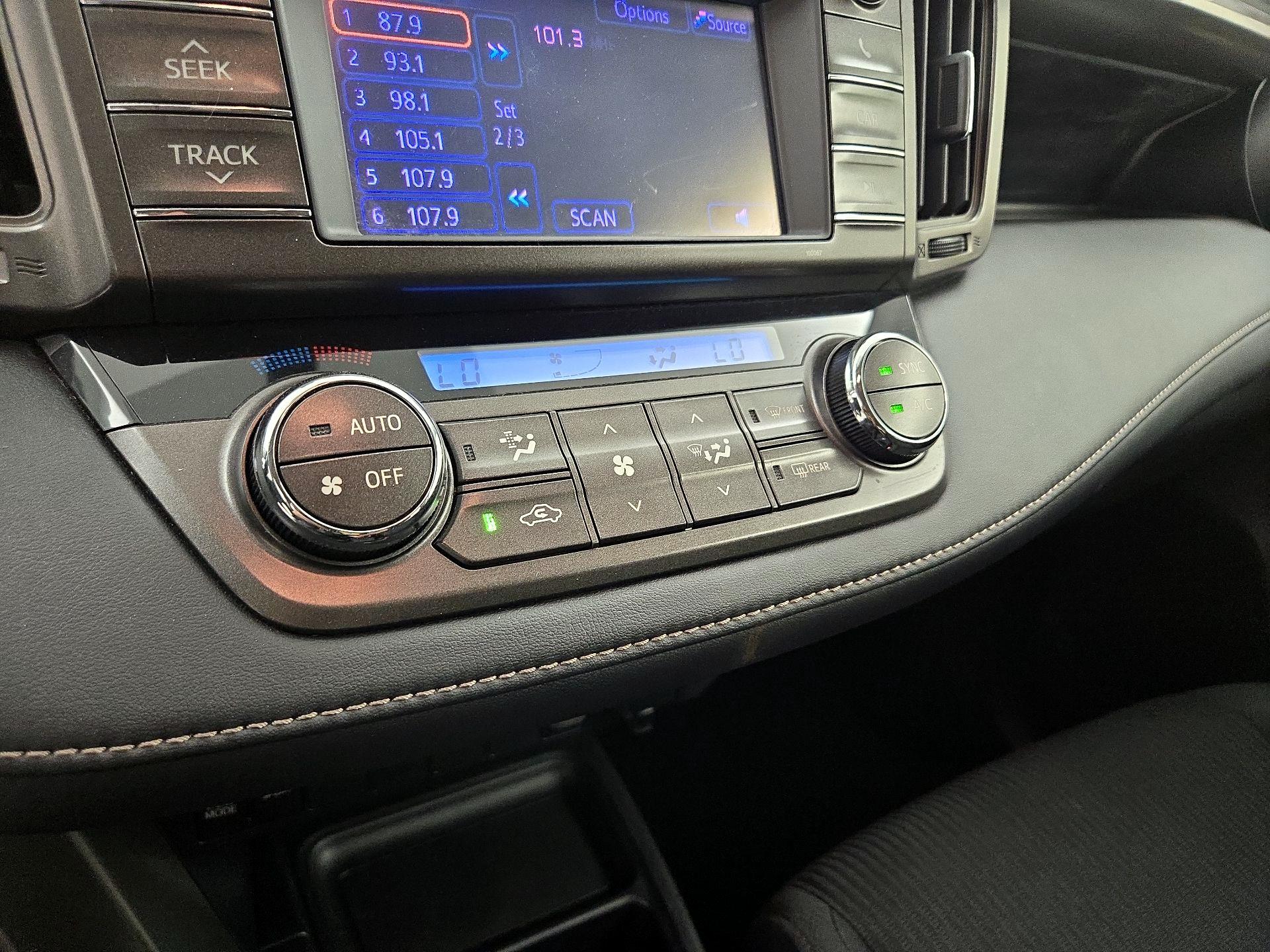 Thumbnail: 2013 Toyota RAV4 - 16
