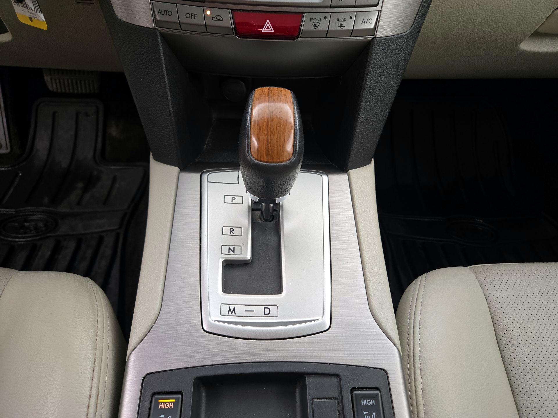 Thumbnail: 2013 Subaru Outback - 17