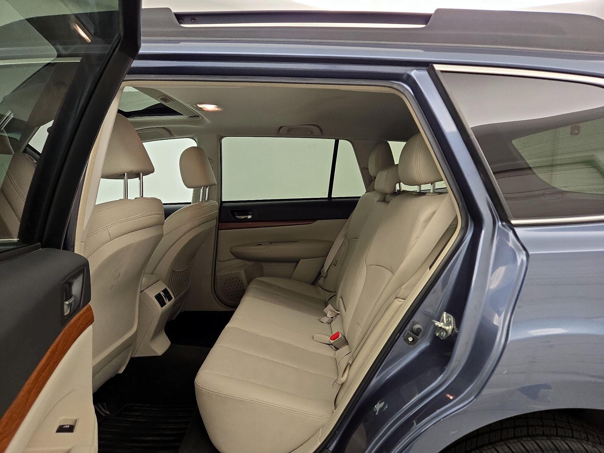Thumbnail: 2013 Subaru Outback - 20