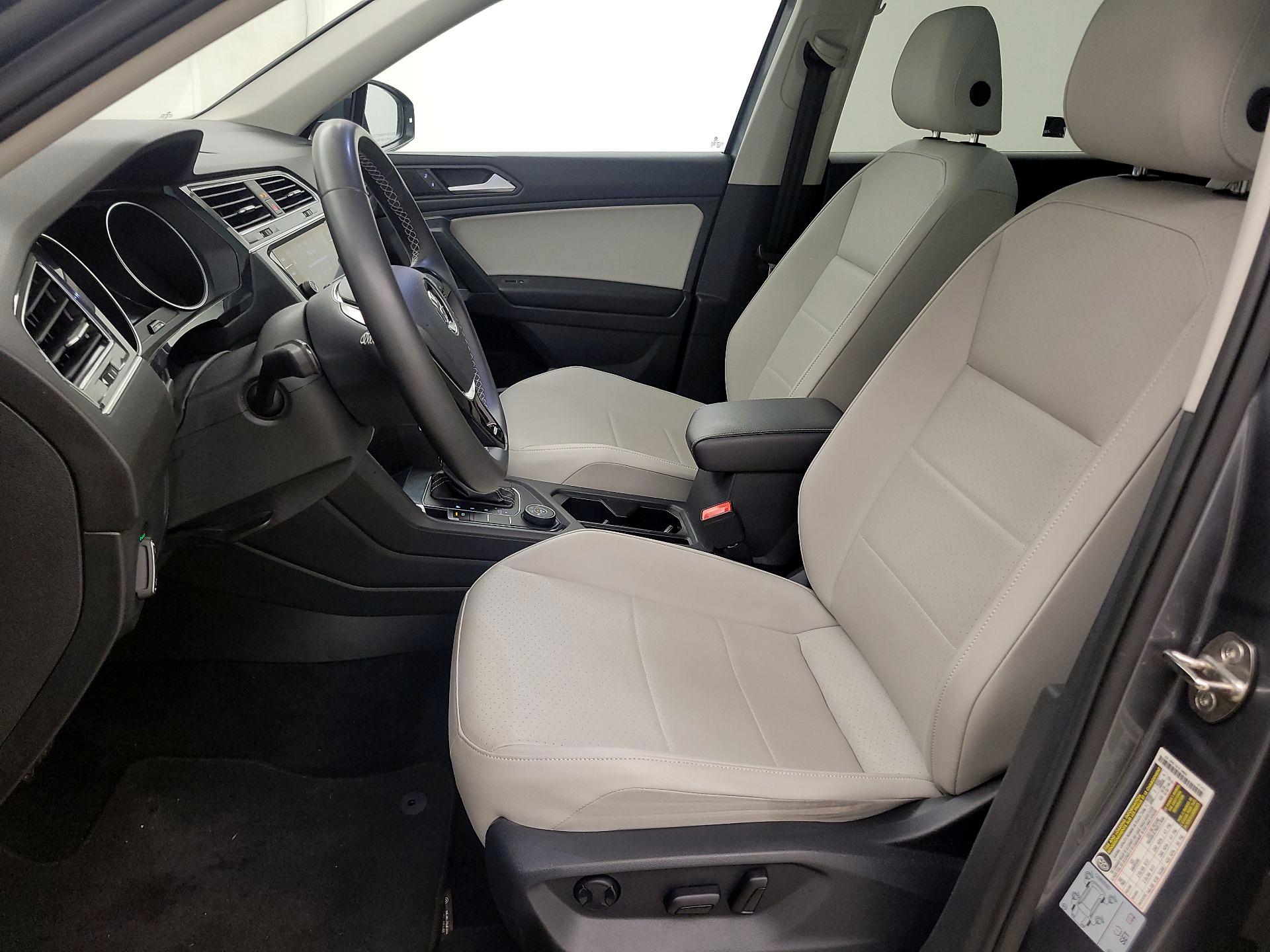 Thumbnail: 2021 Volkswagen Tiguan - 11