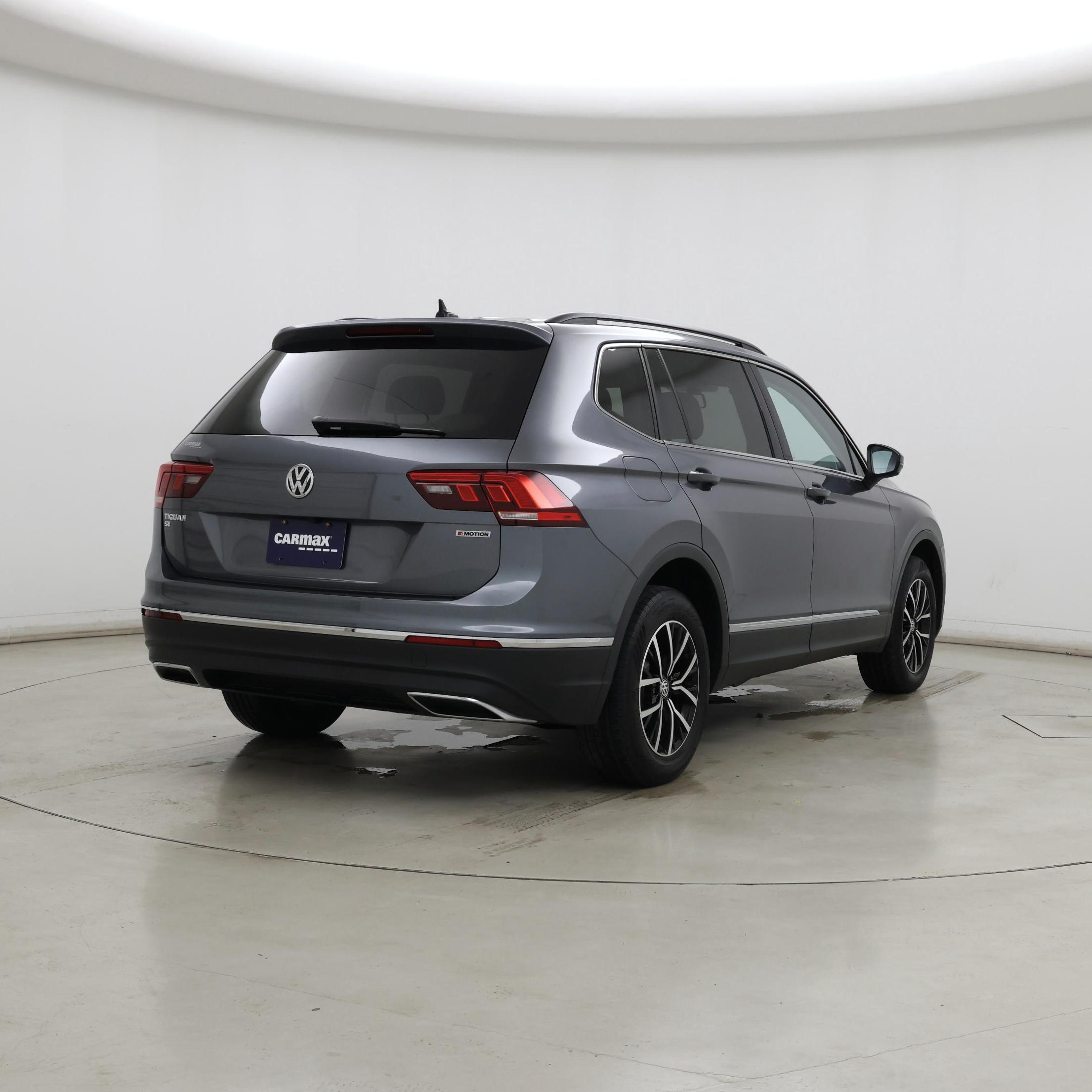 Thumbnail: 2021 Volkswagen Tiguan - 8