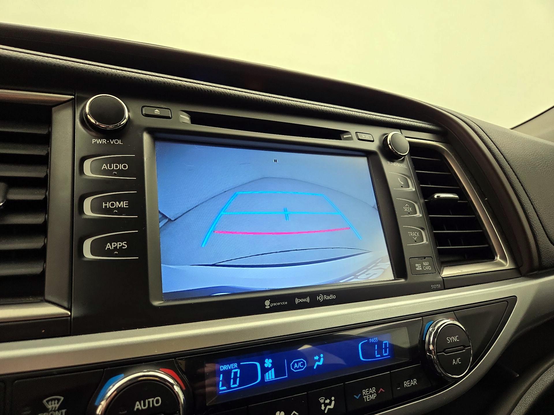 Thumbnail: 2016 Toyota Highlander - 15