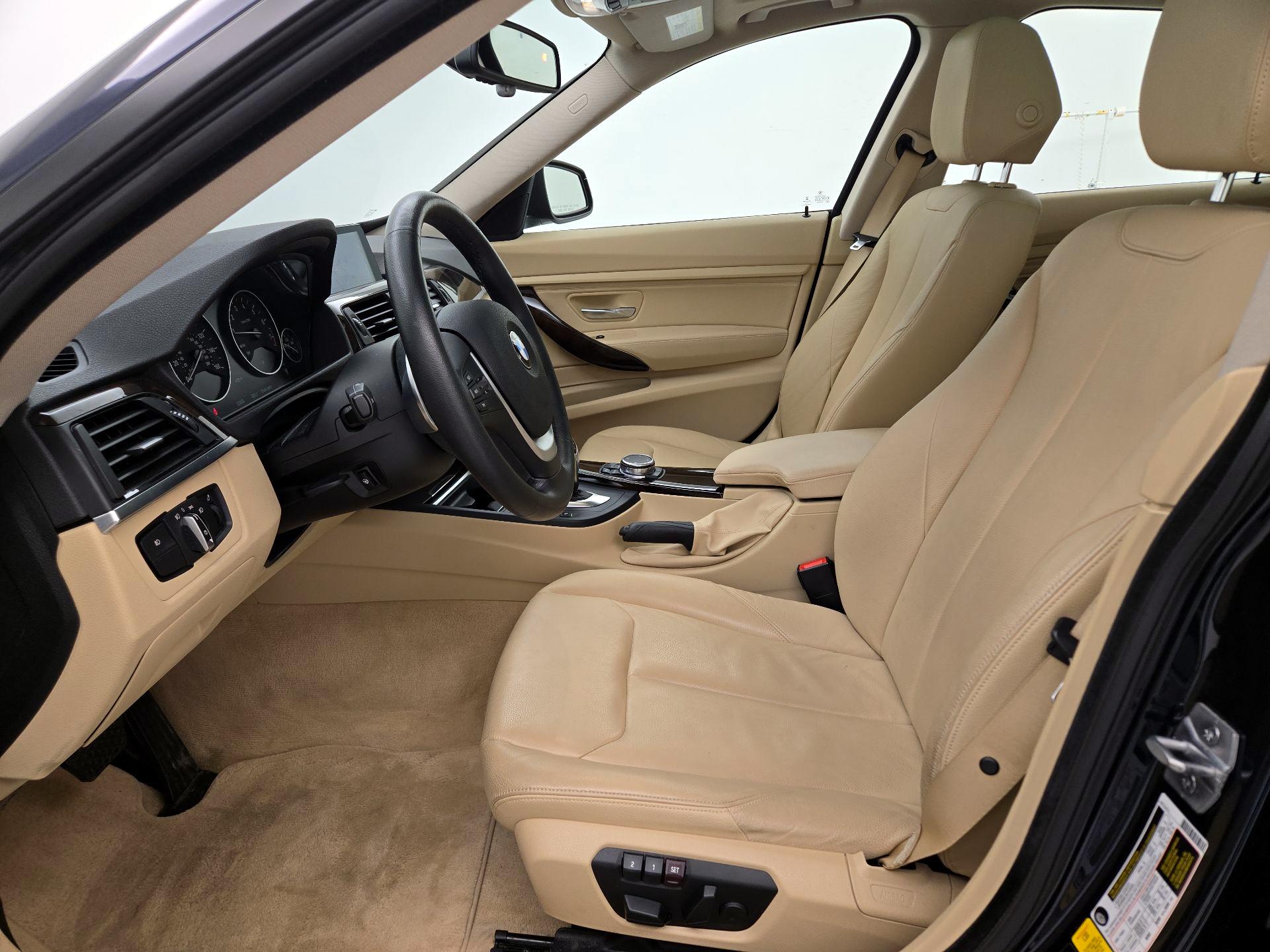 Thumbnail: 2015 BMW 3 Series - 11