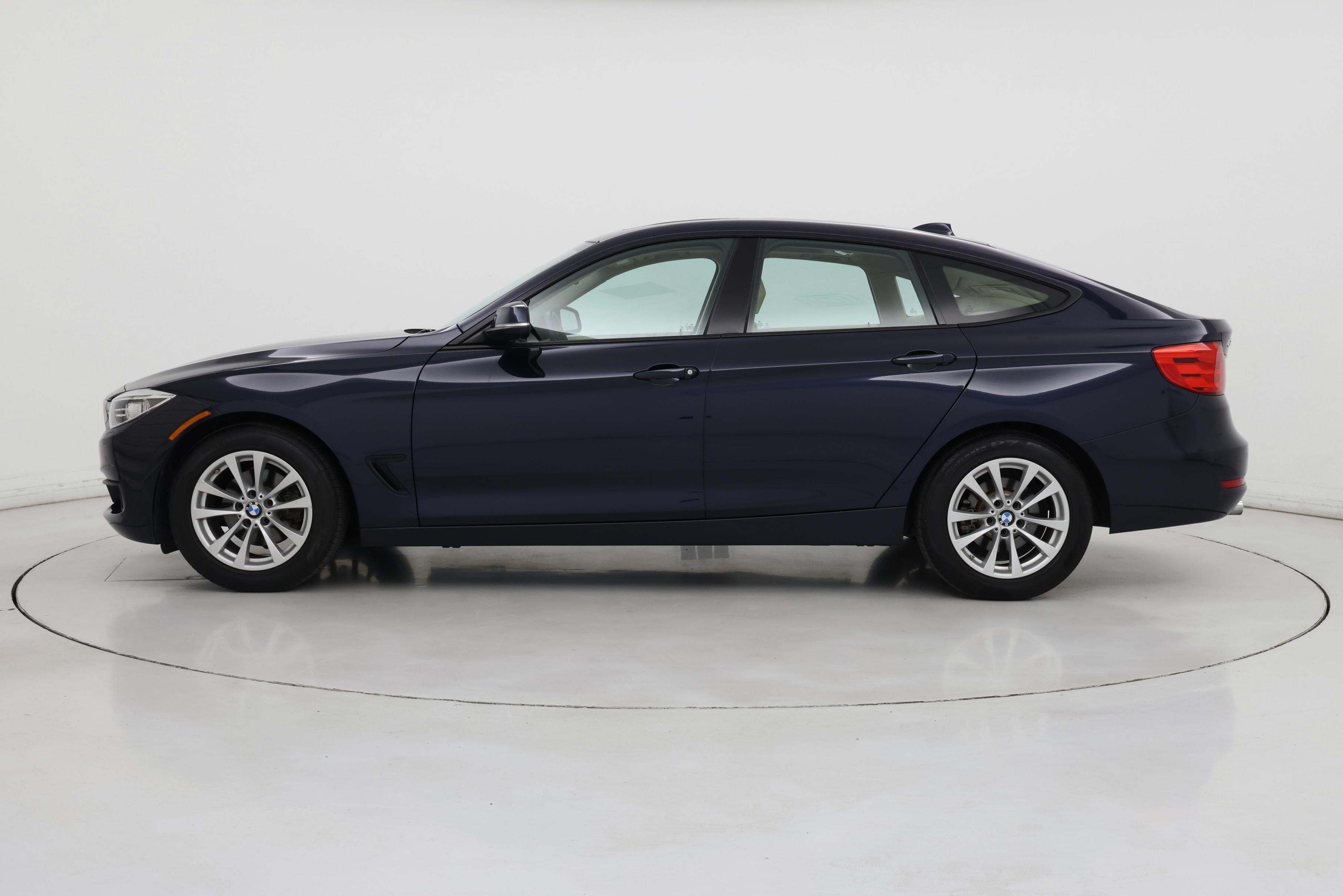 Thumbnail: 2015 BMW 3 Series - 3