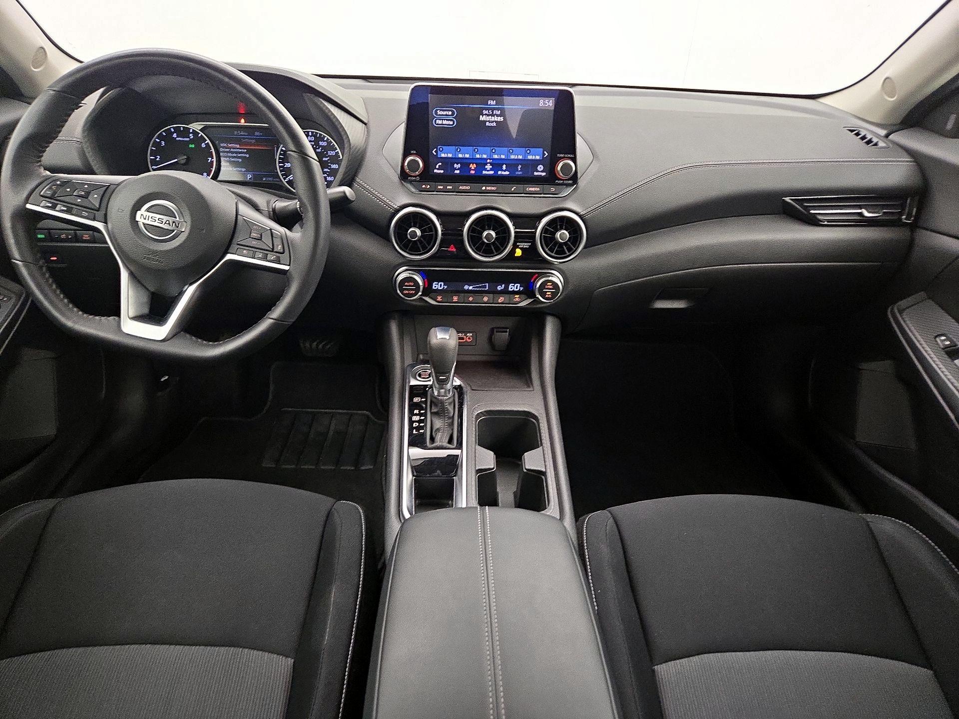 Thumbnail: 2020 Nissan Sentra - 9