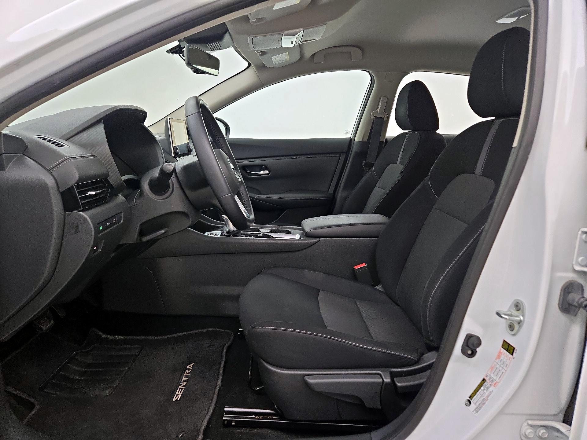 Thumbnail: 2020 Nissan Sentra - 11