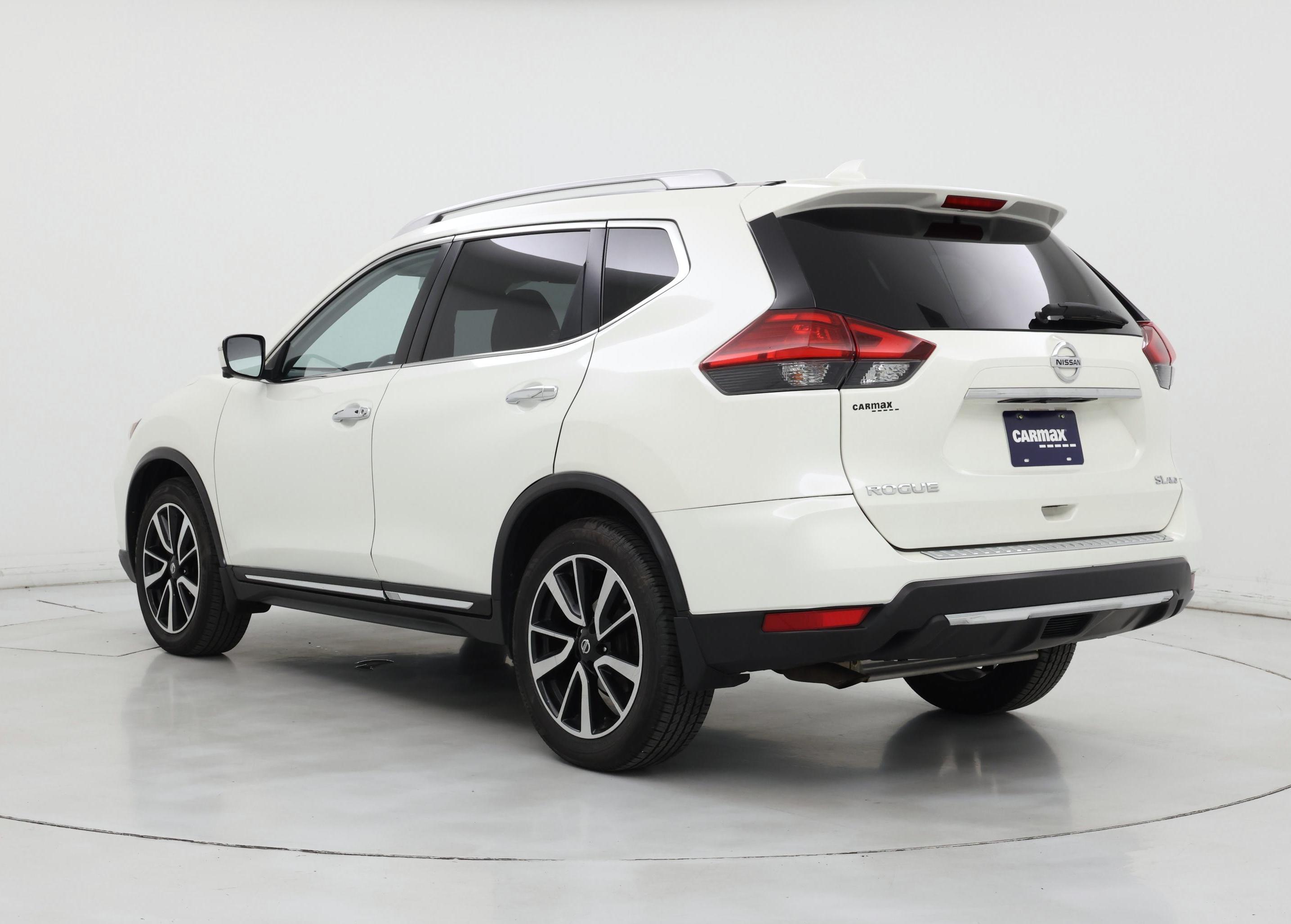 Thumbnail: 2017 Nissan Rogue - 2
