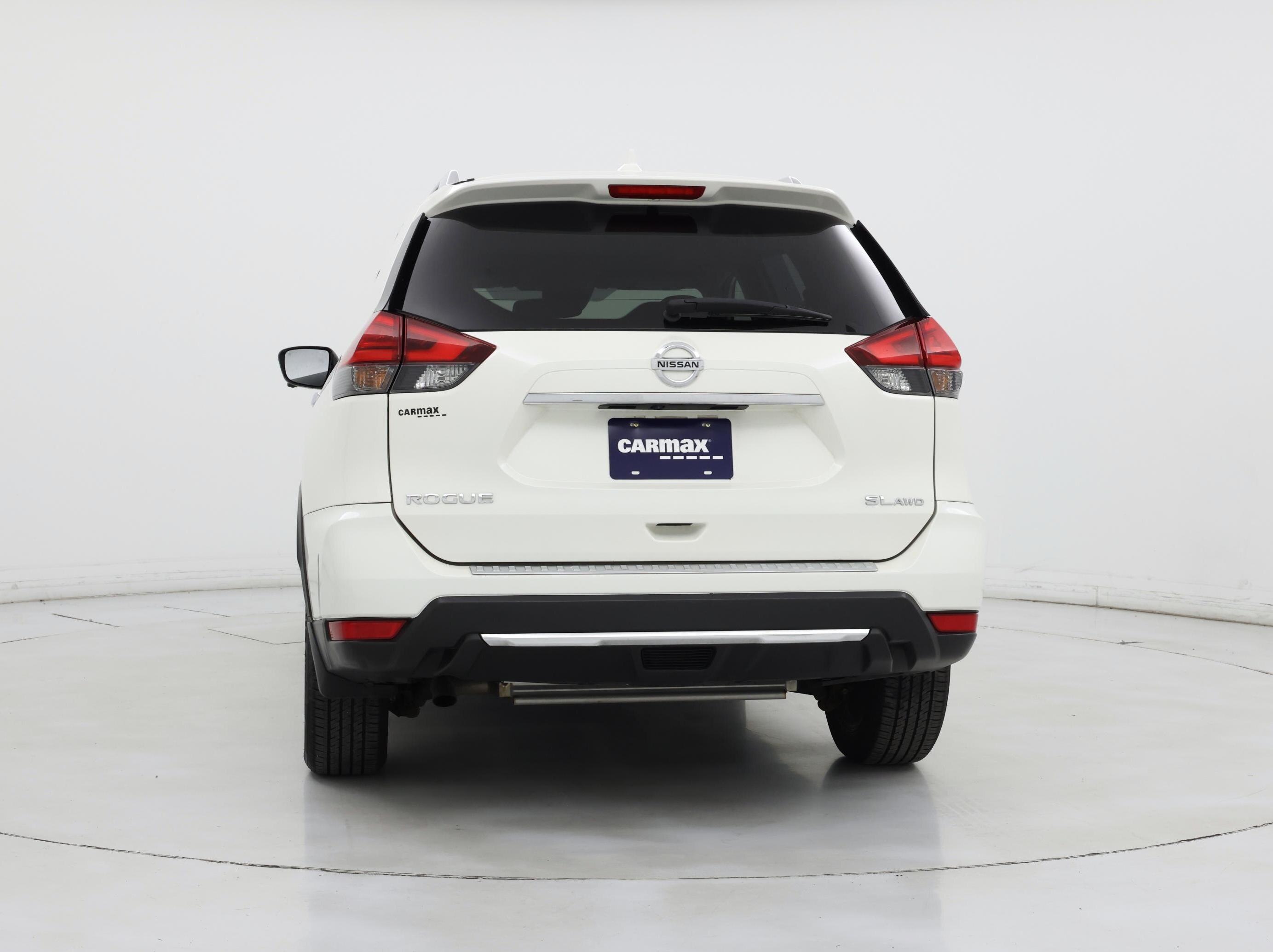 Thumbnail: 2017 Nissan Rogue - 6