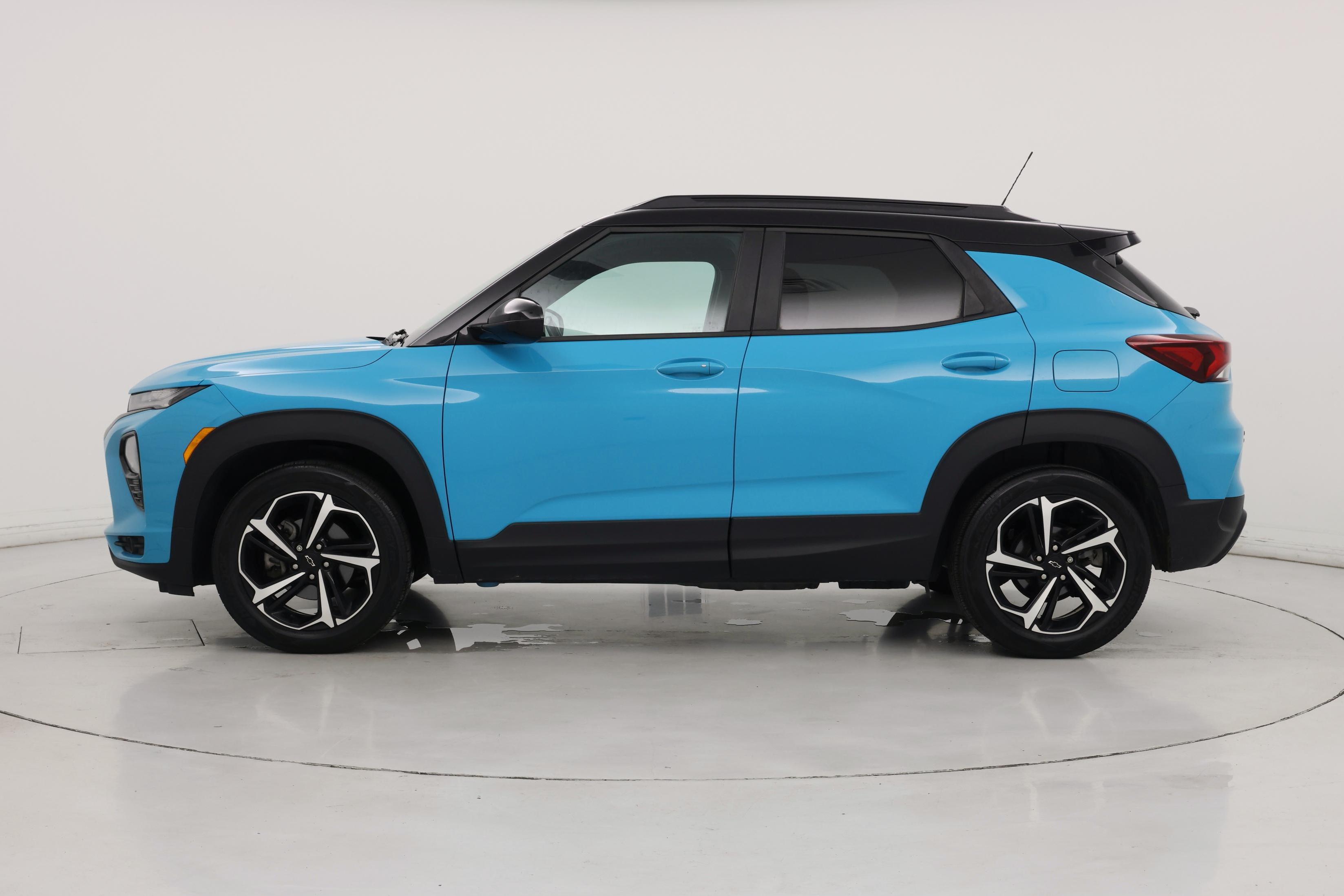 Thumbnail: 2021 Chevrolet TrailBlazer - 3