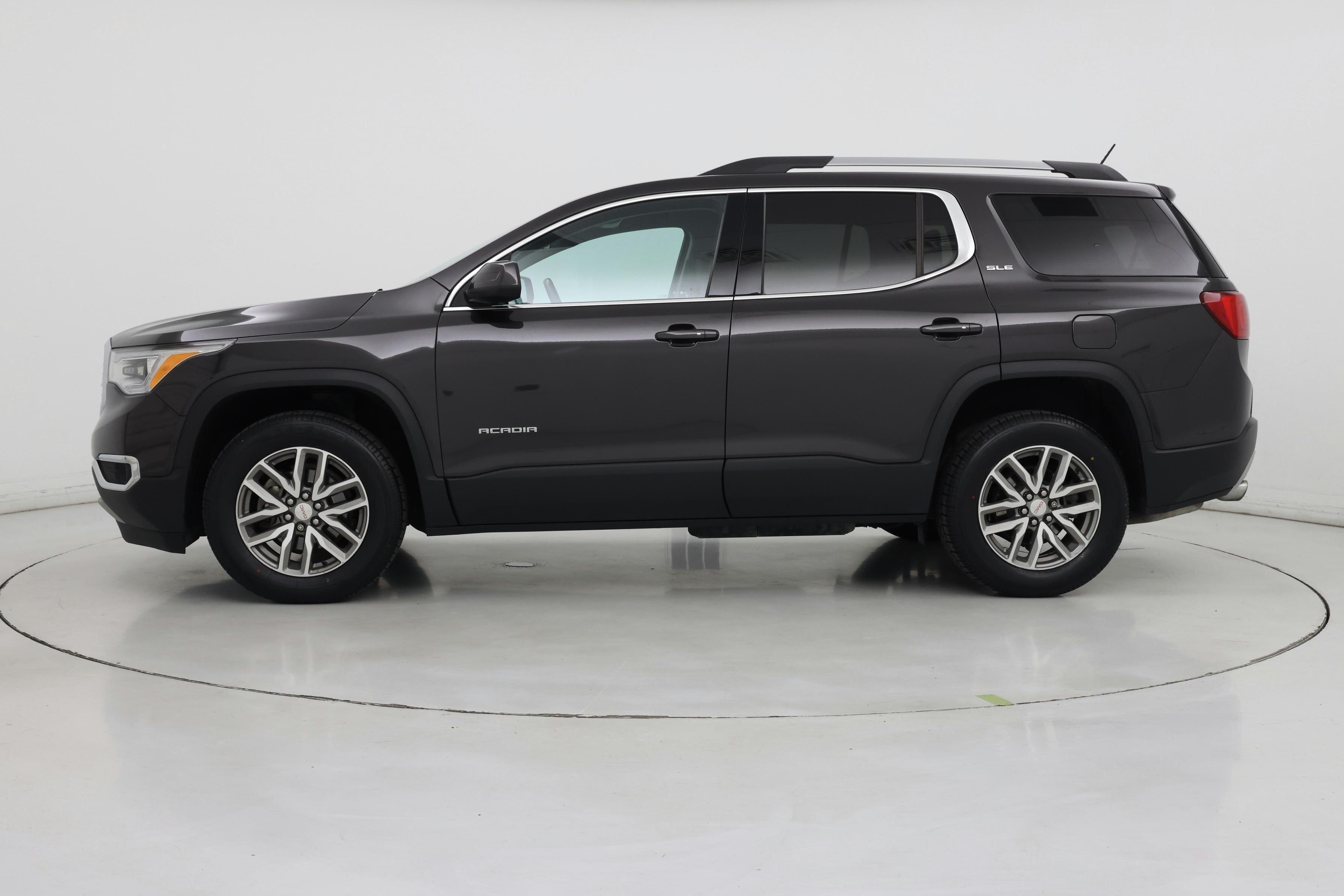 Thumbnail: 2018 GMC Acadia - 3