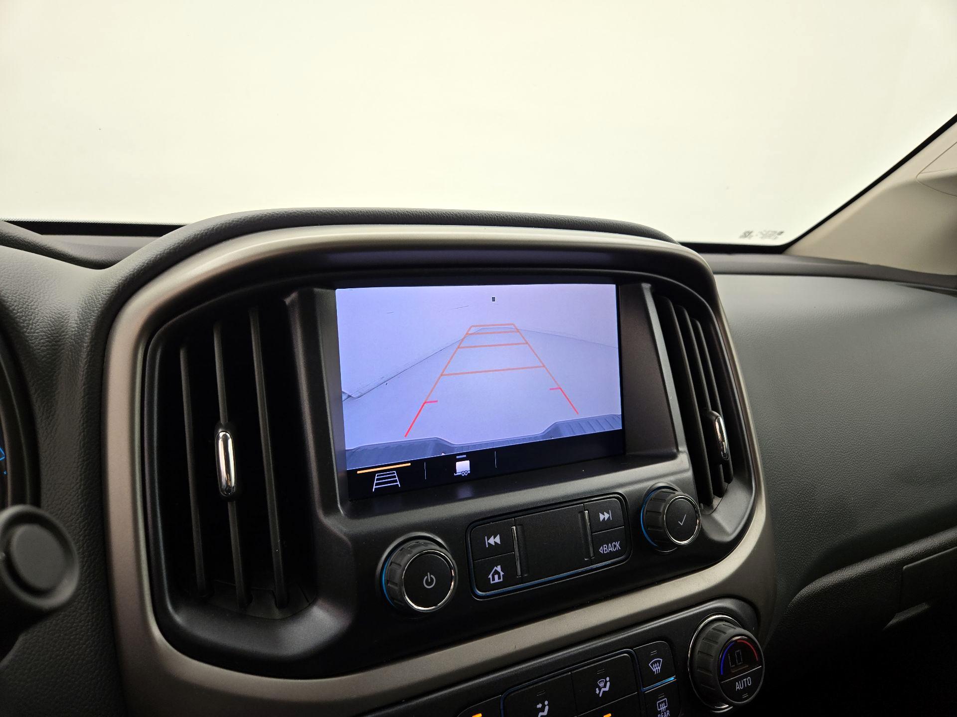 Thumbnail: 2022 Chevrolet Colorado - 14