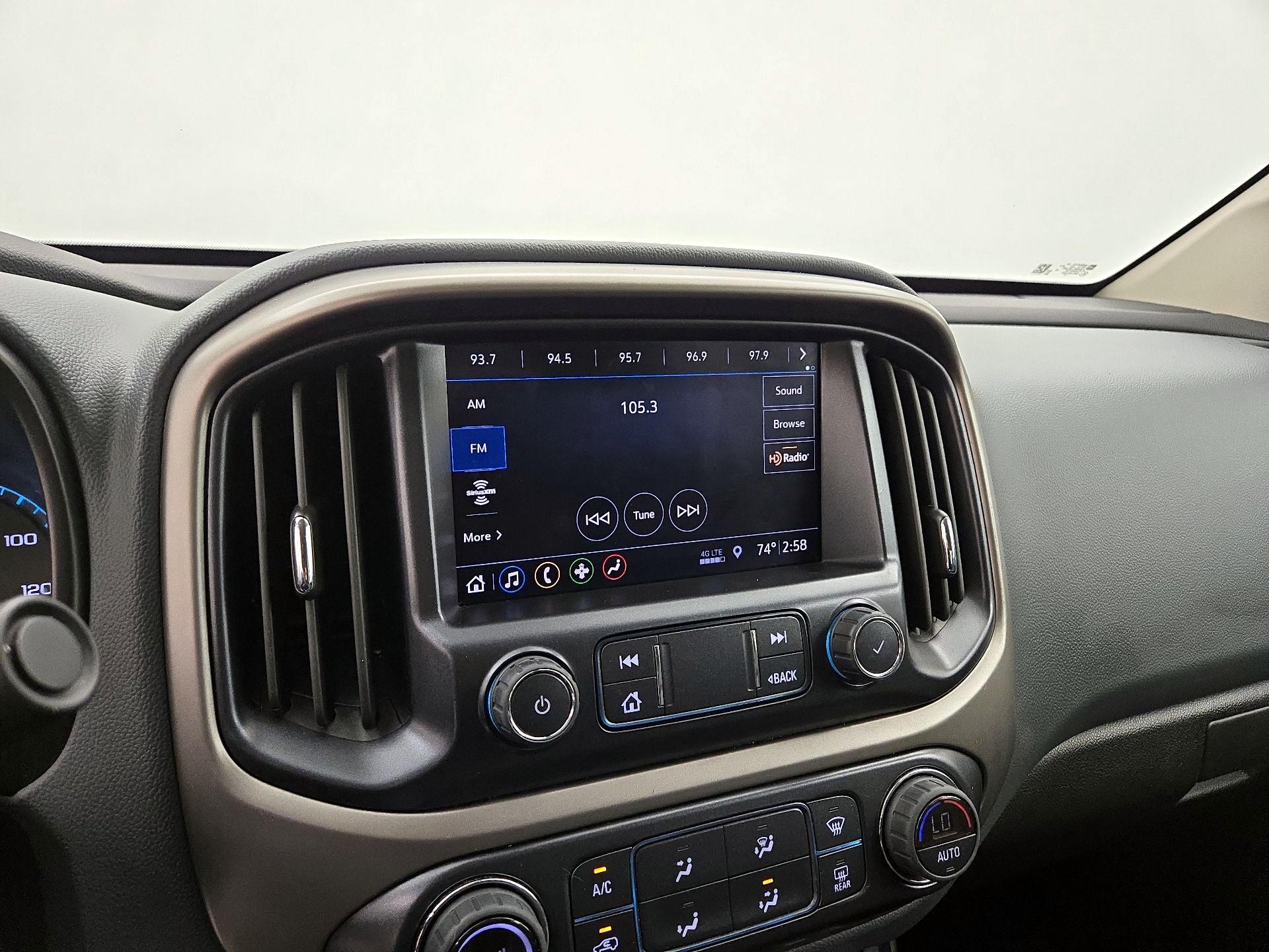 Thumbnail: 2022 Chevrolet Colorado - 15