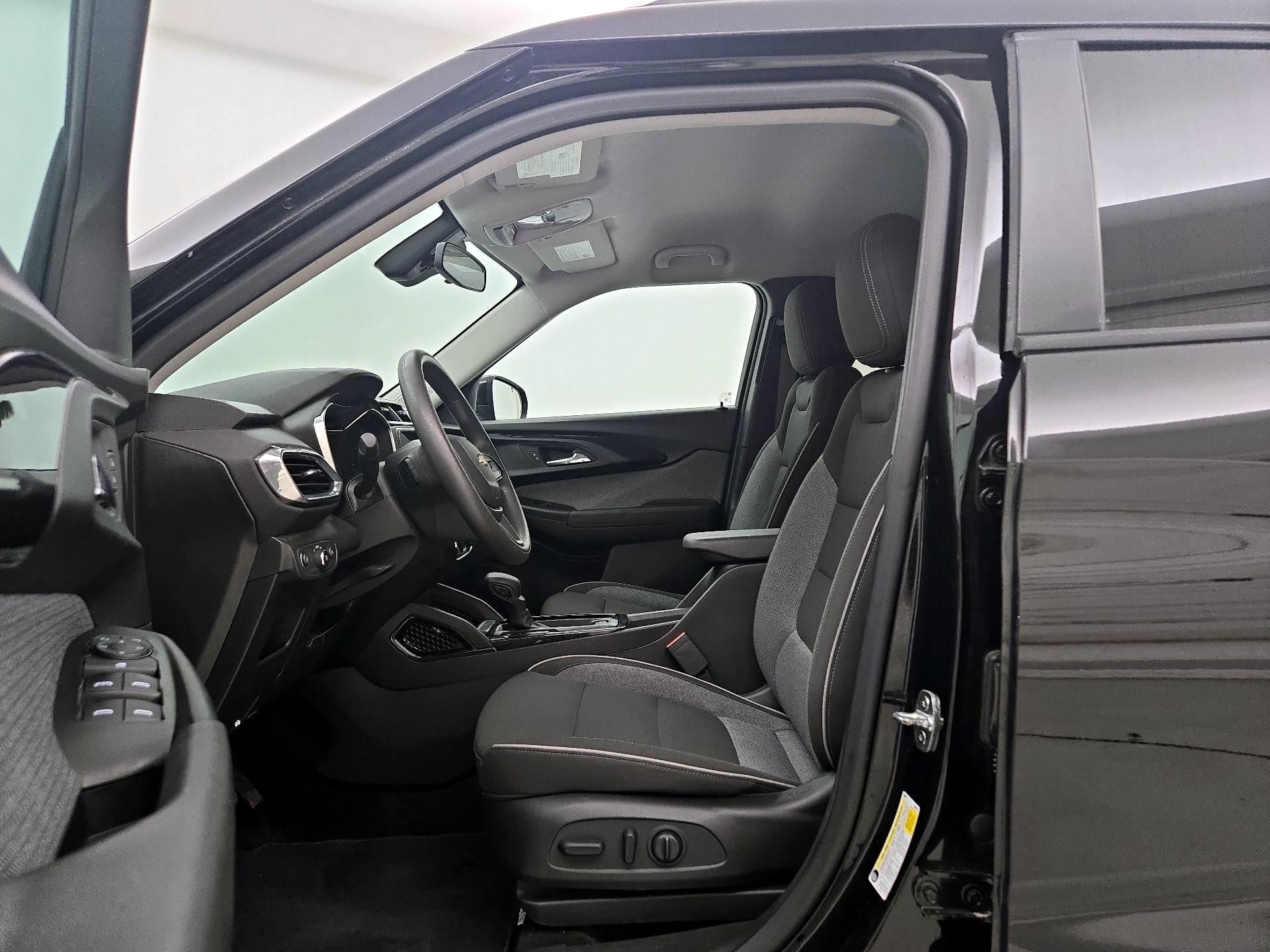 Thumbnail: 2023 Chevrolet TrailBlazer - 11