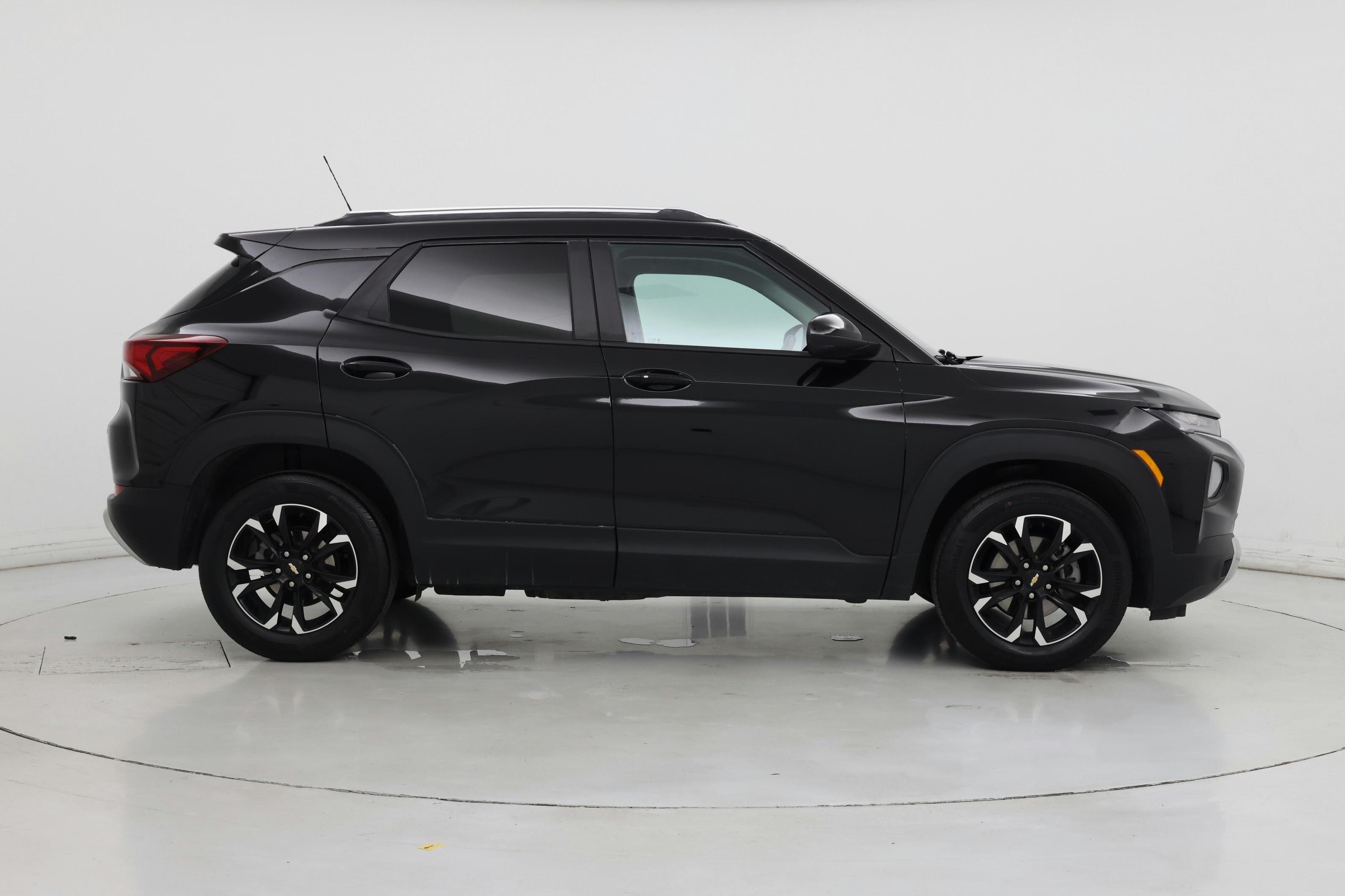 Thumbnail: 2023 Chevrolet TrailBlazer - 7