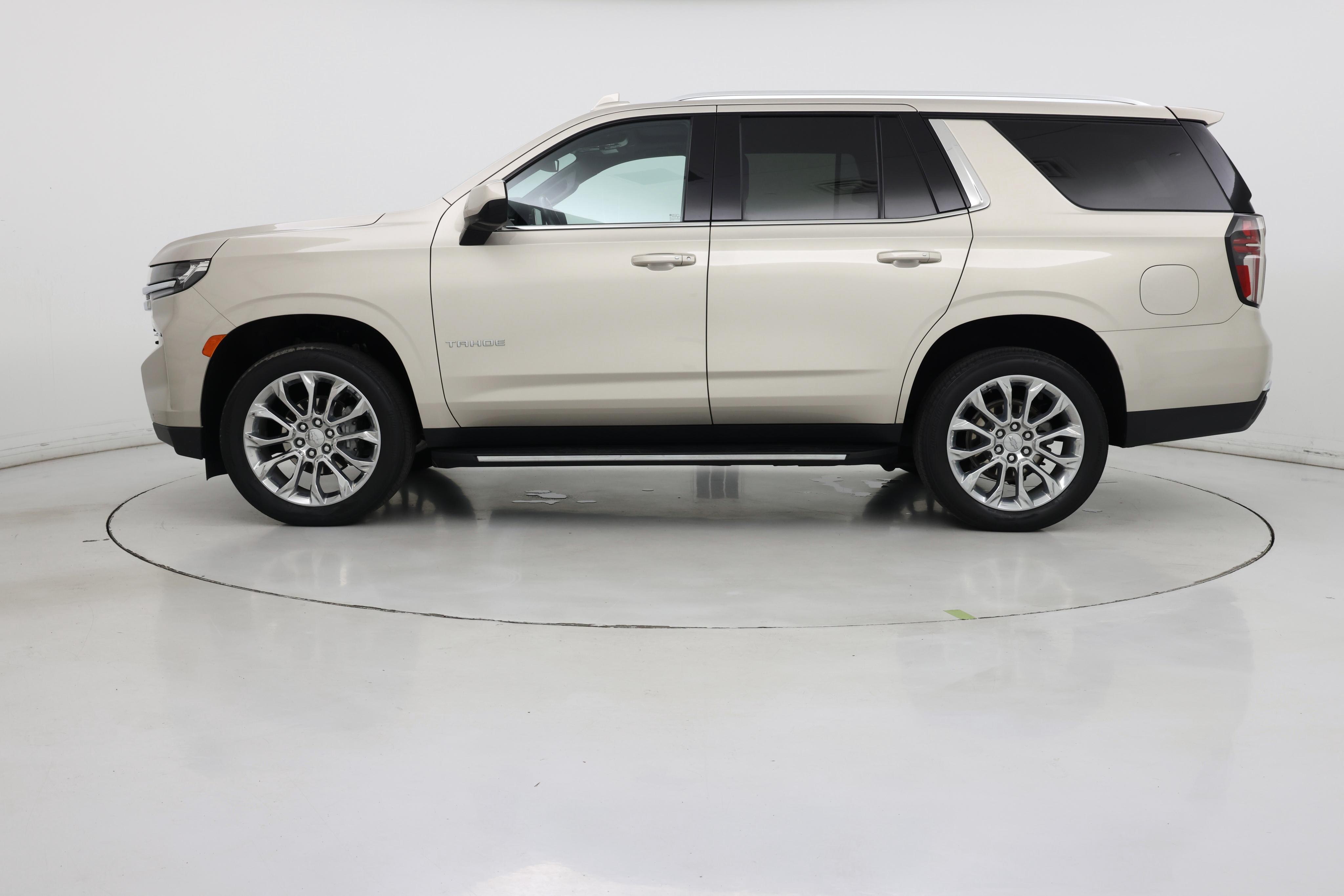Thumbnail: 2023 Chevrolet Tahoe - 3