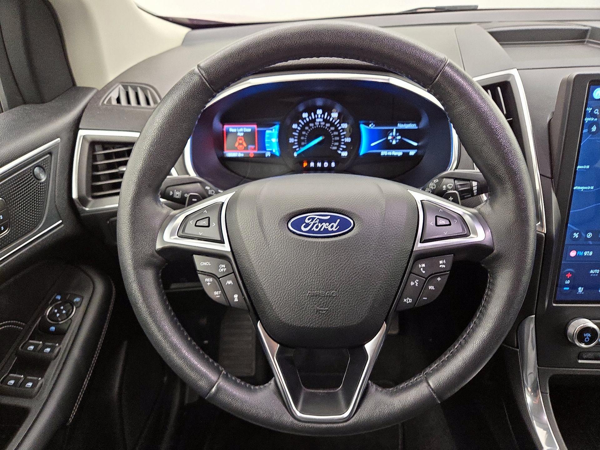 Thumbnail: 2021 Ford Edge - 10