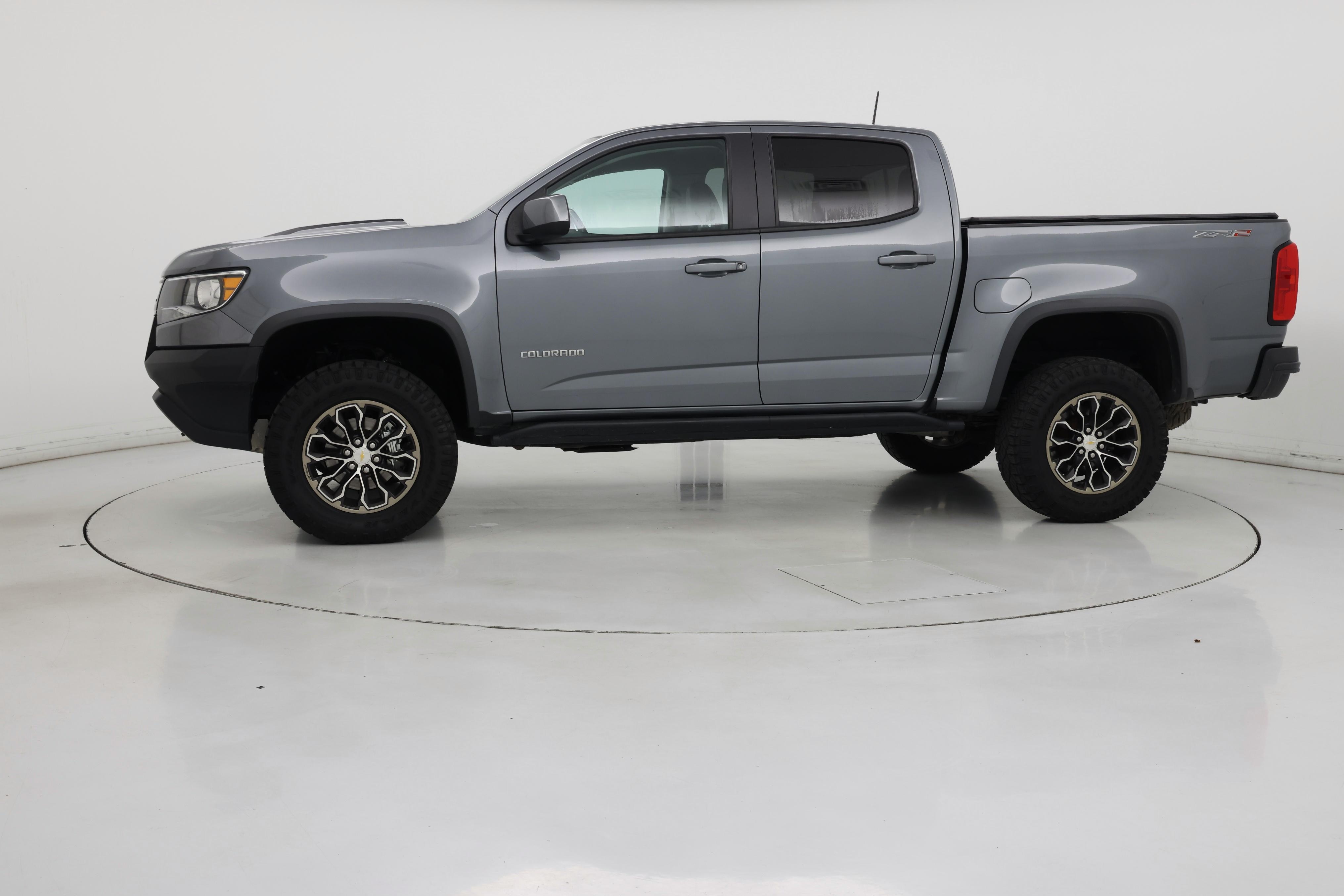 Thumbnail: 2019 Chevrolet Colorado - 3